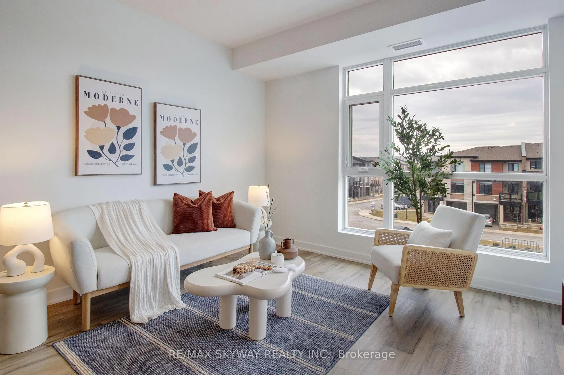 Photo 23 of Unit 306, 600 North Service Road, Hamilton, Stoney Creek — HOMEH