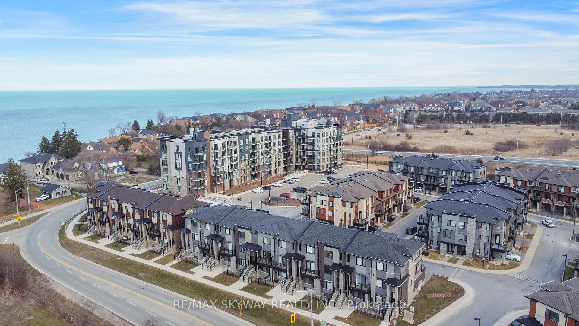 Photo 40 of Unit 306, 600 North Service Road, Hamilton, Stoney Creek — HOMEH