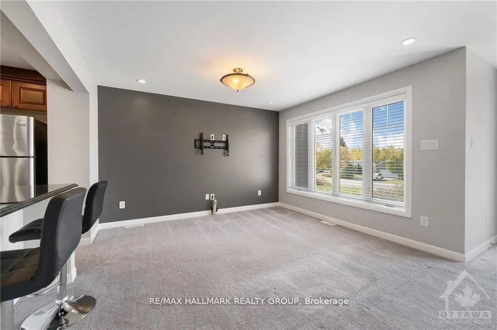 Photo 11 of 318 Willow Aster Circle, Ottawa, Avalon West — HOMEH