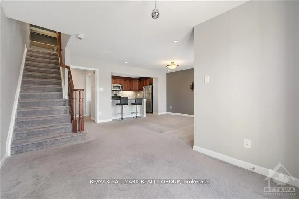 Photo 15 of 318 Willow Aster Circle, Ottawa, Avalon West — HOMEH