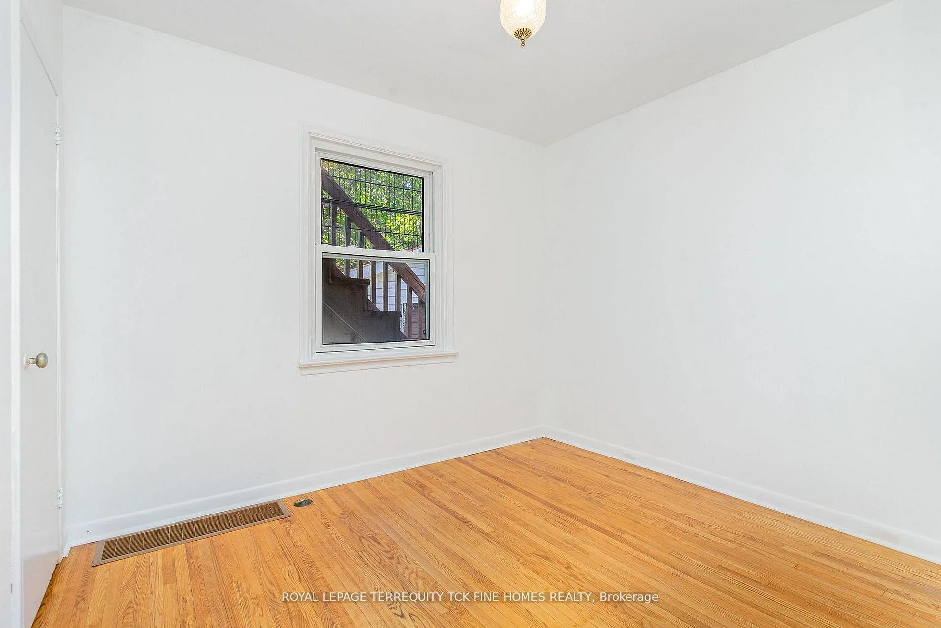 Photo 15 of 28 Lynvalley Crescent, Scarborough, Wexford-Maryvale — HOMEH