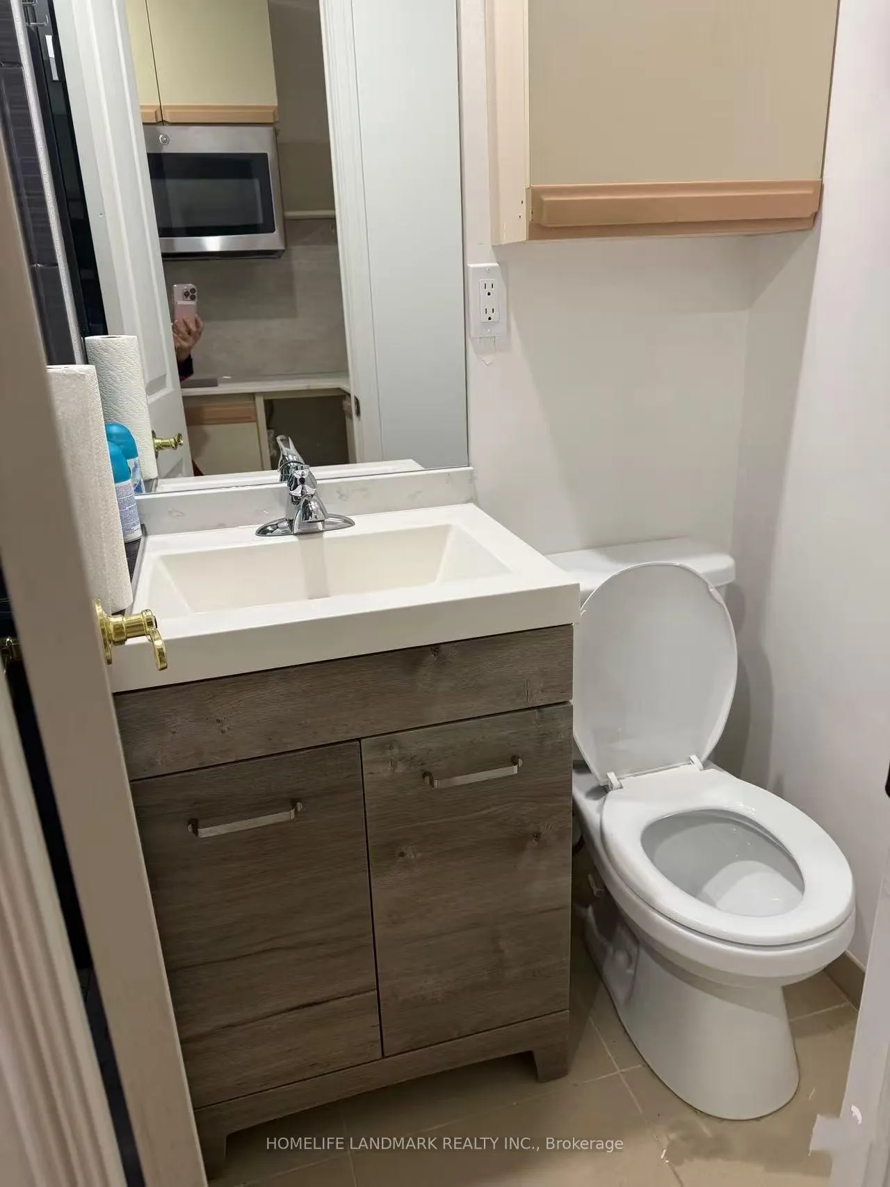 Photo 5 of Unit 1, 48 Glendale Road, Markham, Thornlea — HOMEH