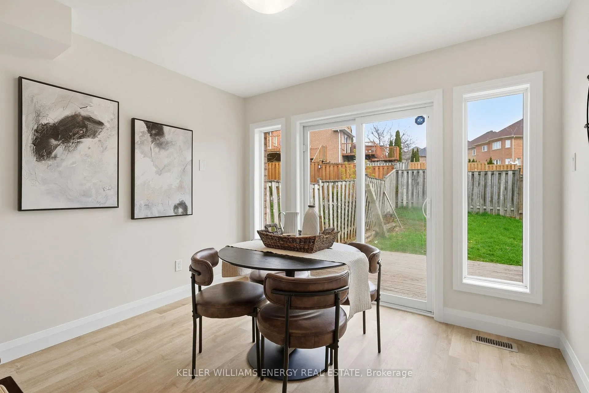 Photo 9 of 21 Elephant Hill Drive, Clarington, Bowmanville — HOMEH