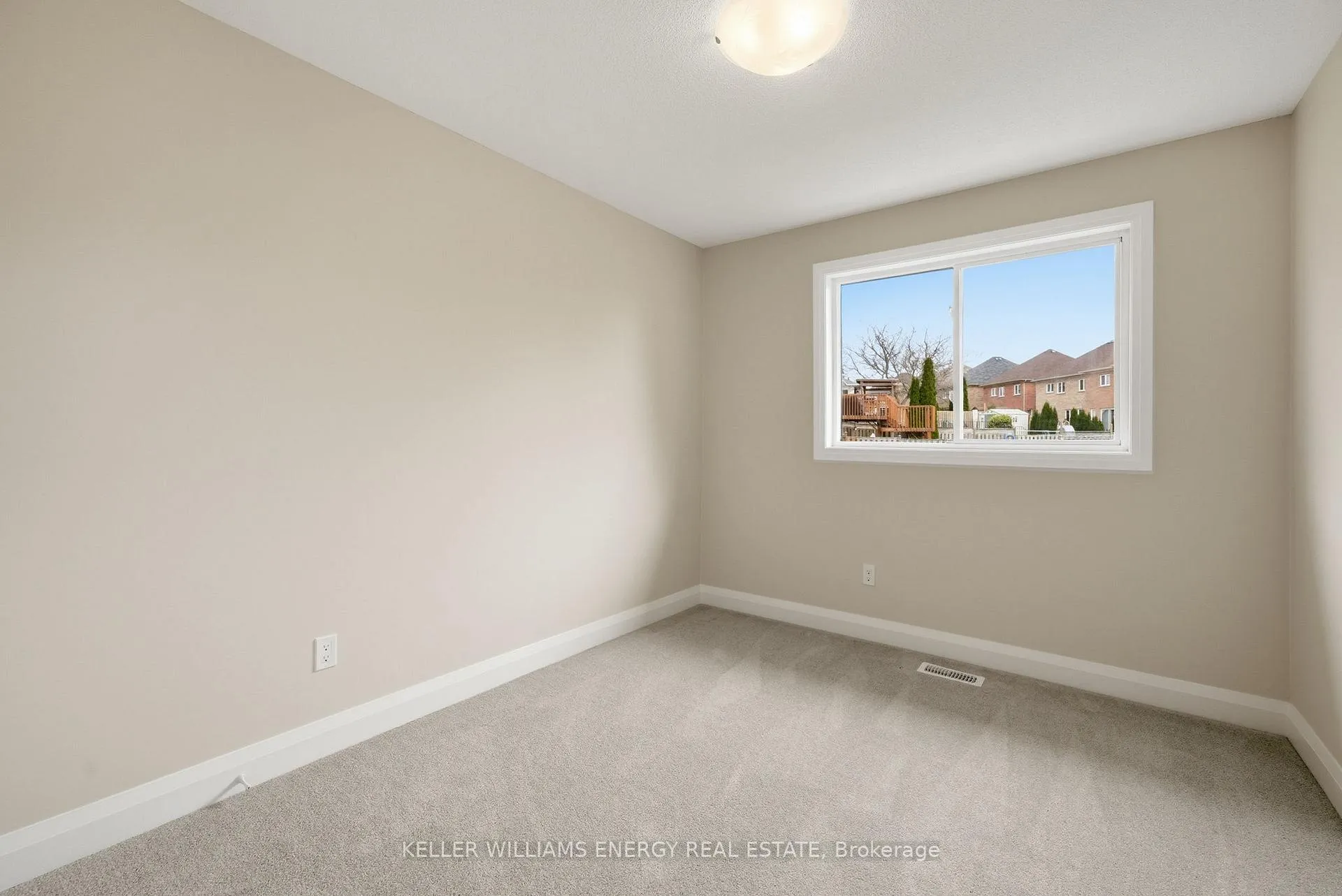 Photo 24 of 21 Elephant Hill Drive, Clarington, Bowmanville — HOMEH