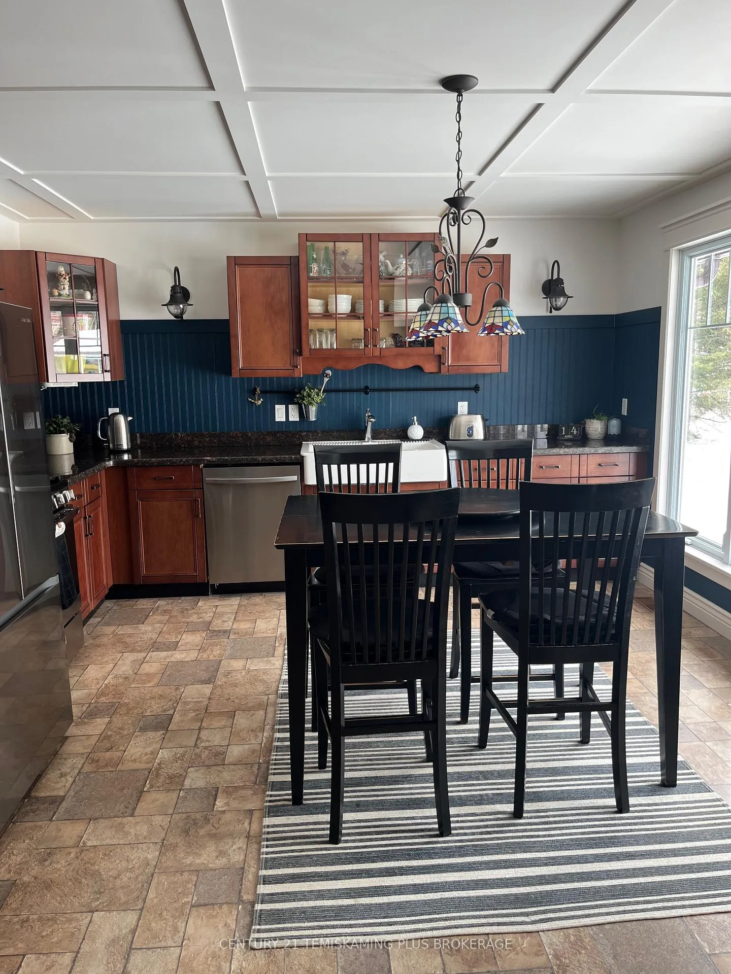 Photo 6 of 7 Poplar Crescent, Temagami — HOMEH