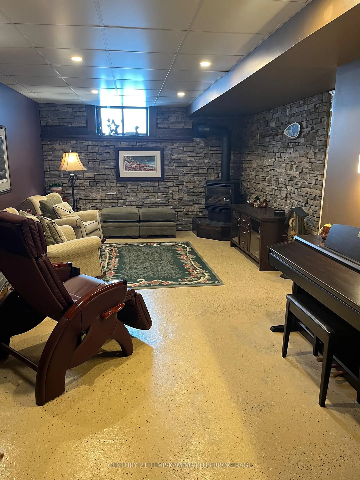 Photo 27 of 7 Poplar Crescent, Temagami — HOMEH