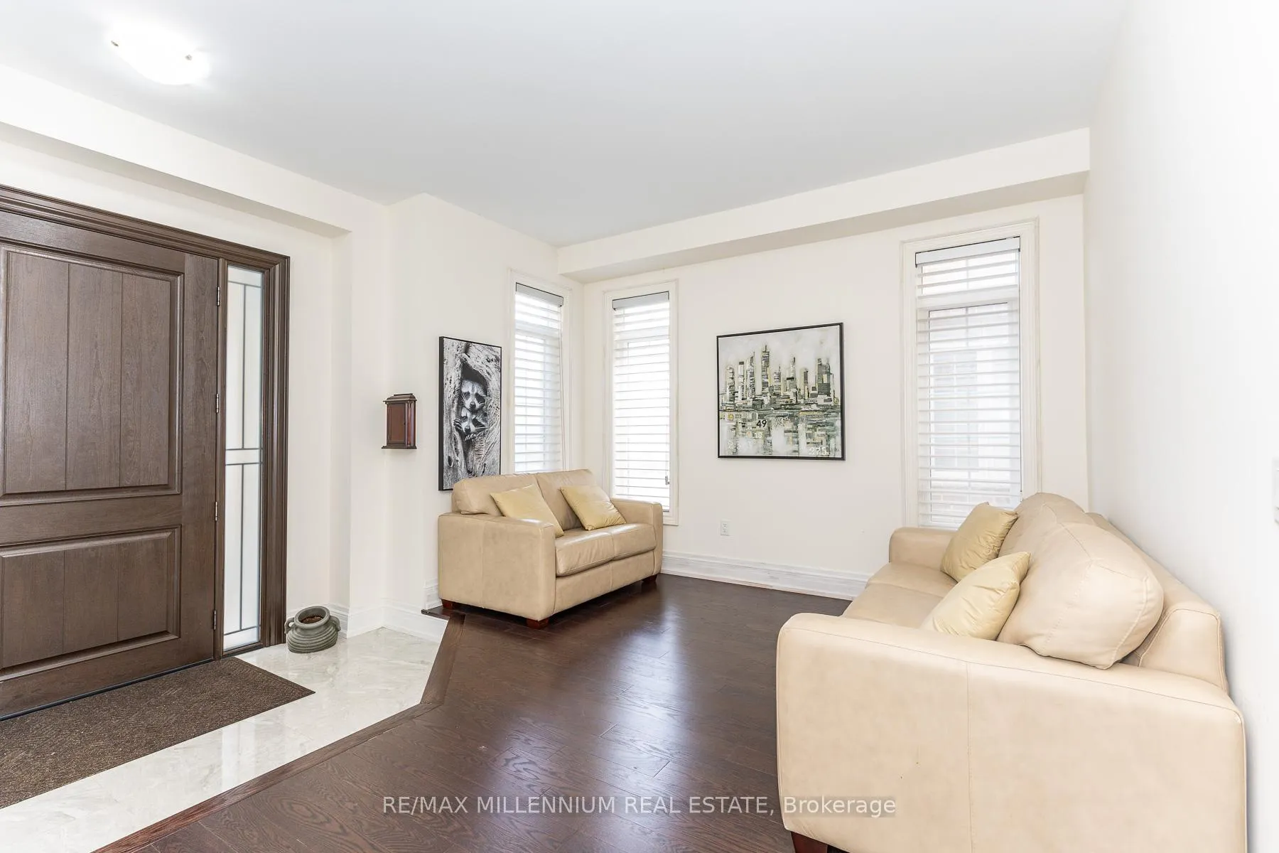 Photo 6 of 11 Algoma Drive, Vaughan, Kleinburg — HOMEH