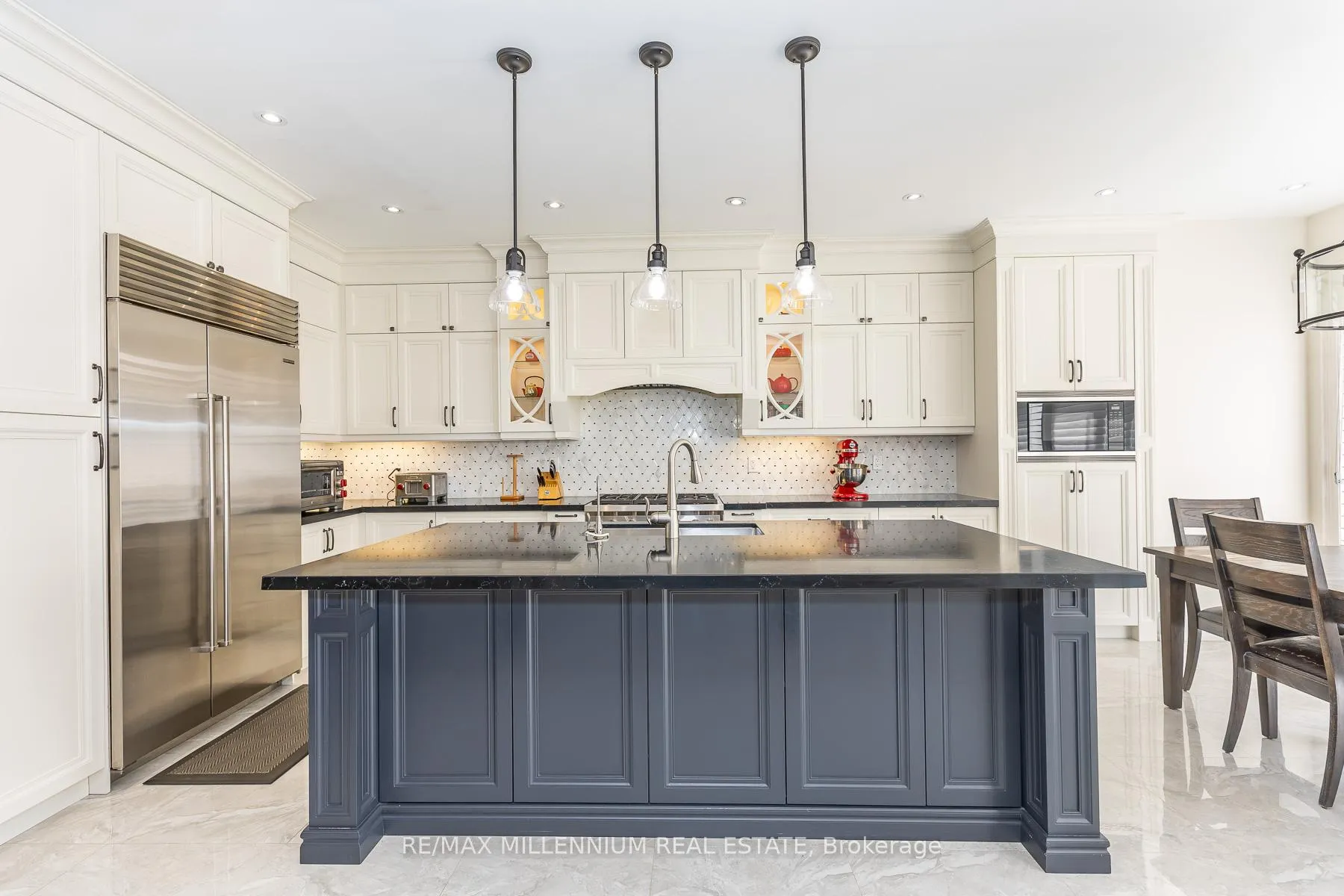Photo 20 of 11 Algoma Drive, Vaughan, Kleinburg — HOMEH