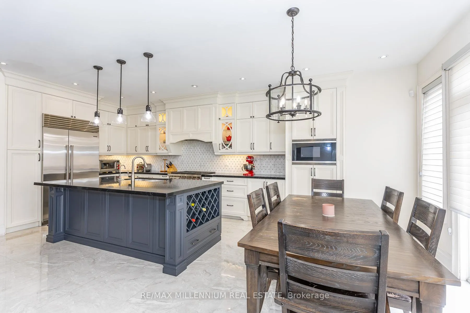 Photo 21 of 11 Algoma Drive, Vaughan, Kleinburg — HOMEH