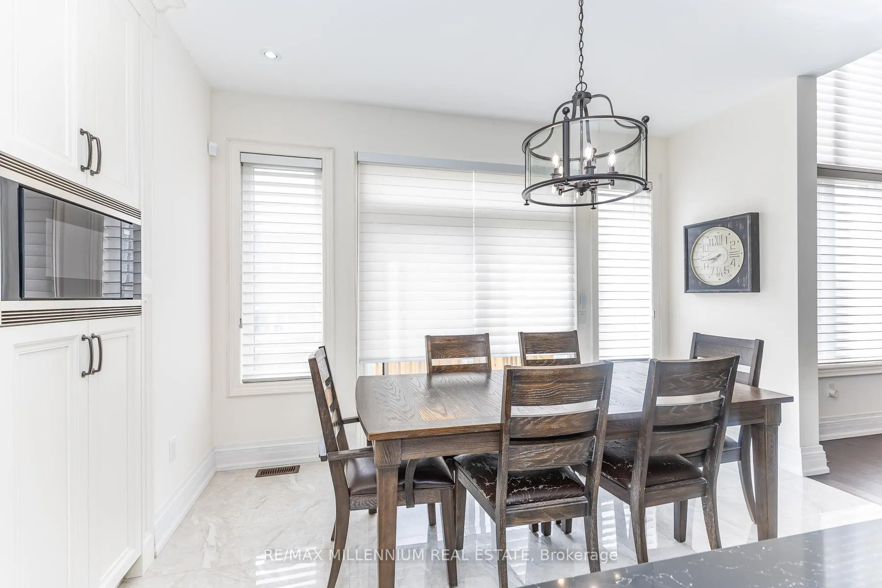 Photo 24 of 11 Algoma Drive, Vaughan, Kleinburg — HOMEH