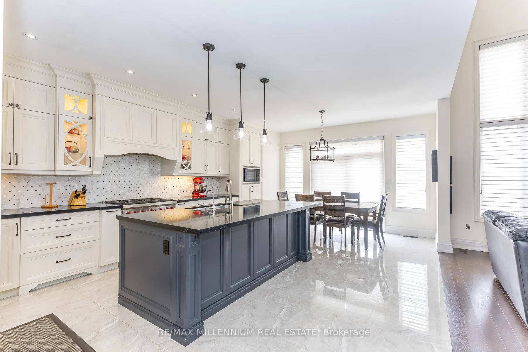 Photo 26 of 11 Algoma Drive, Vaughan, Kleinburg — HOMEH