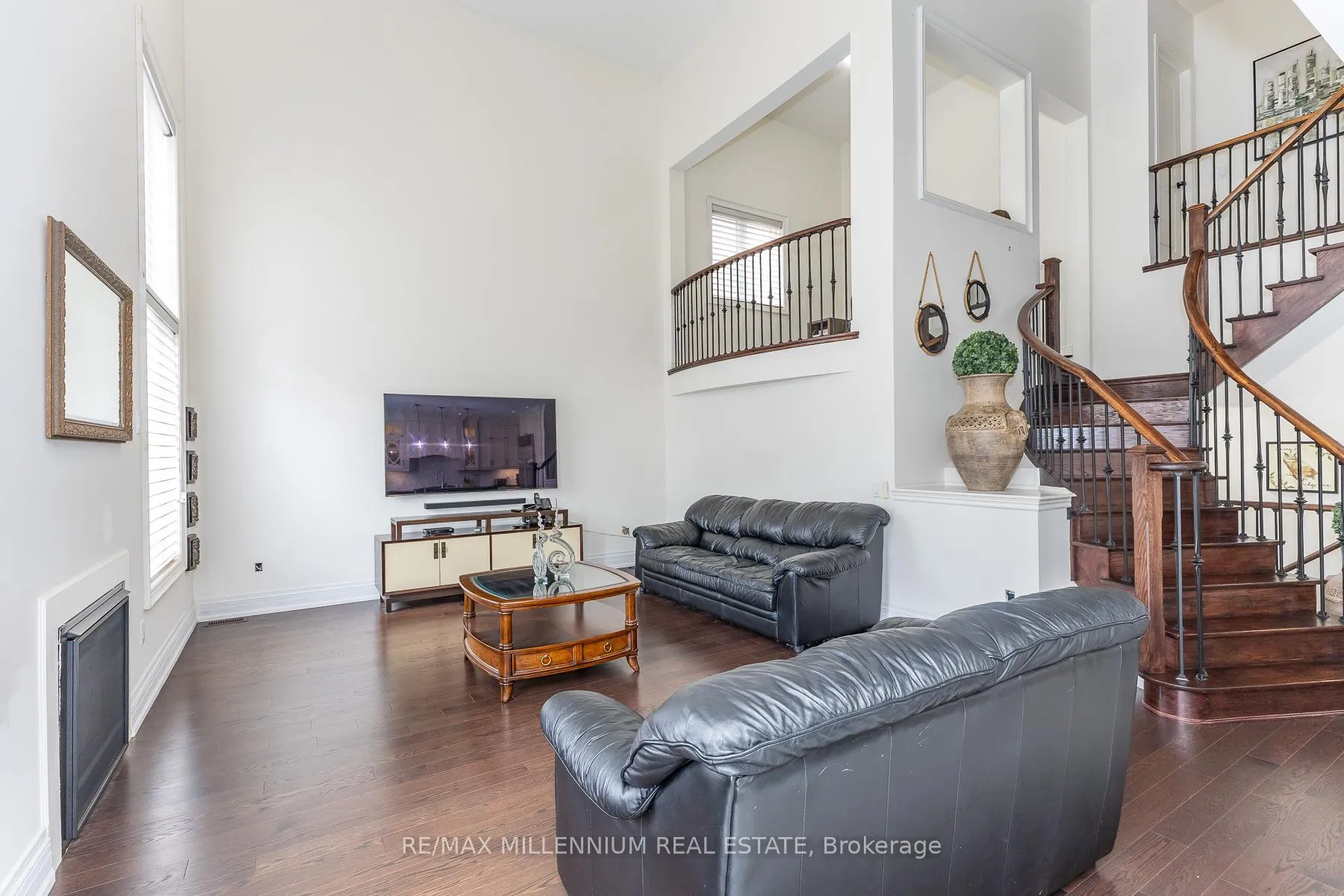 Photo 33 of 11 Algoma Drive, Vaughan, Kleinburg — HOMEH