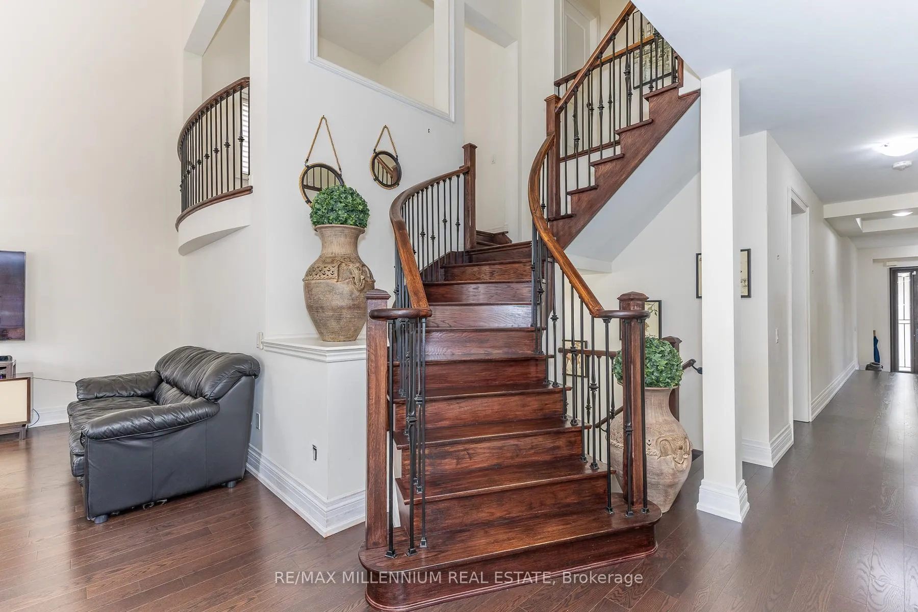 Photo 39 of 11 Algoma Drive, Vaughan, Kleinburg — HOMEH
