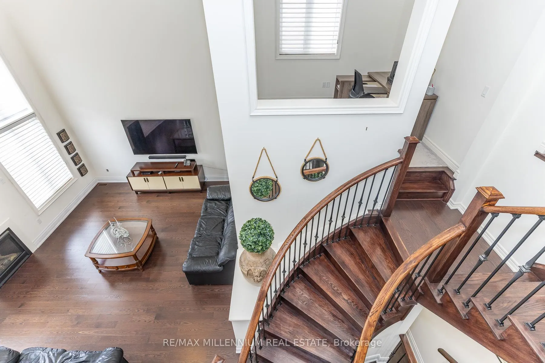 Photo 48 of 11 Algoma Drive, Vaughan, Kleinburg — HOMEH