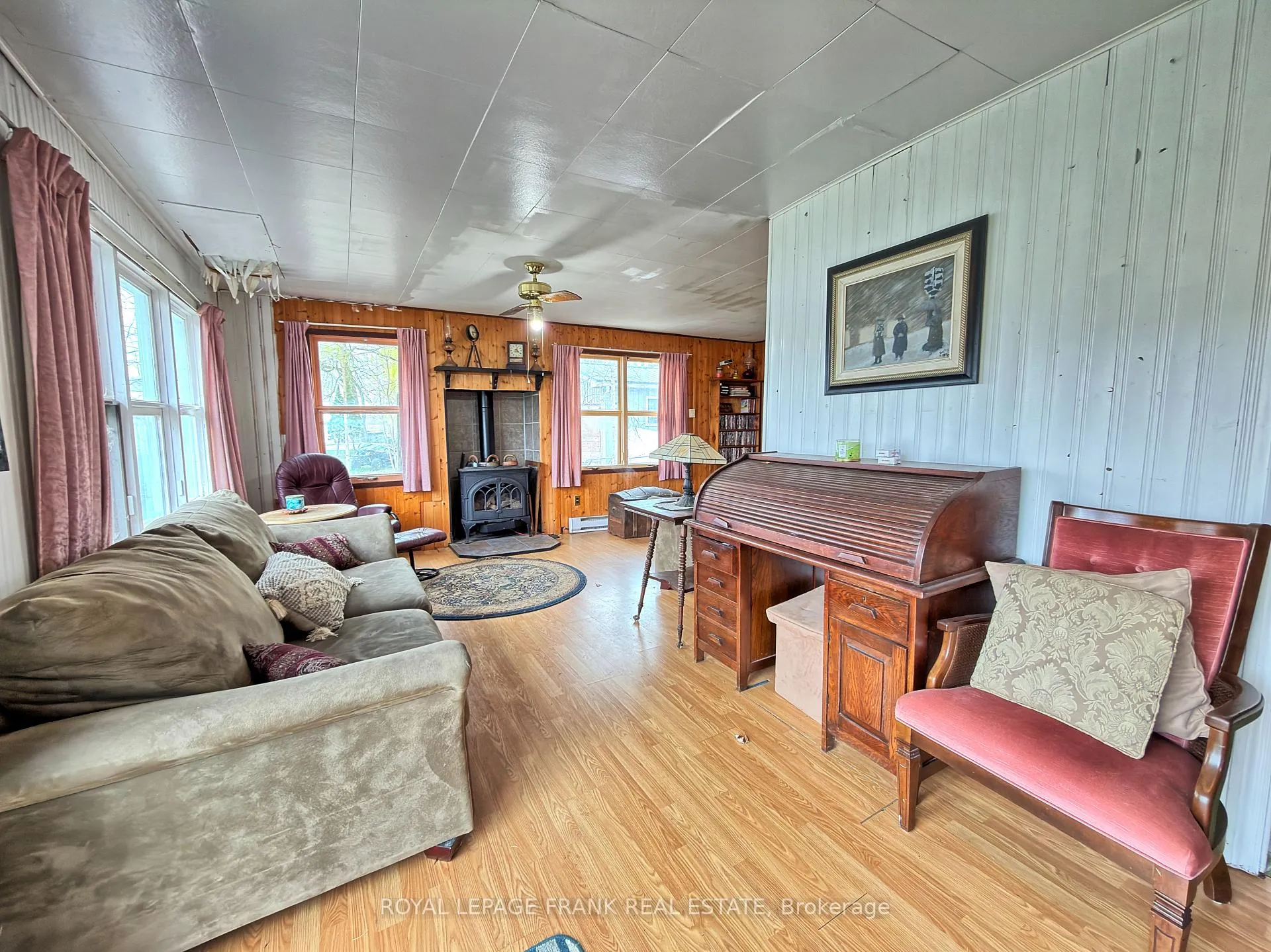 Photo 7 of 55 Prior Lane, Quinte West, Sidney Ward — HOMEH
