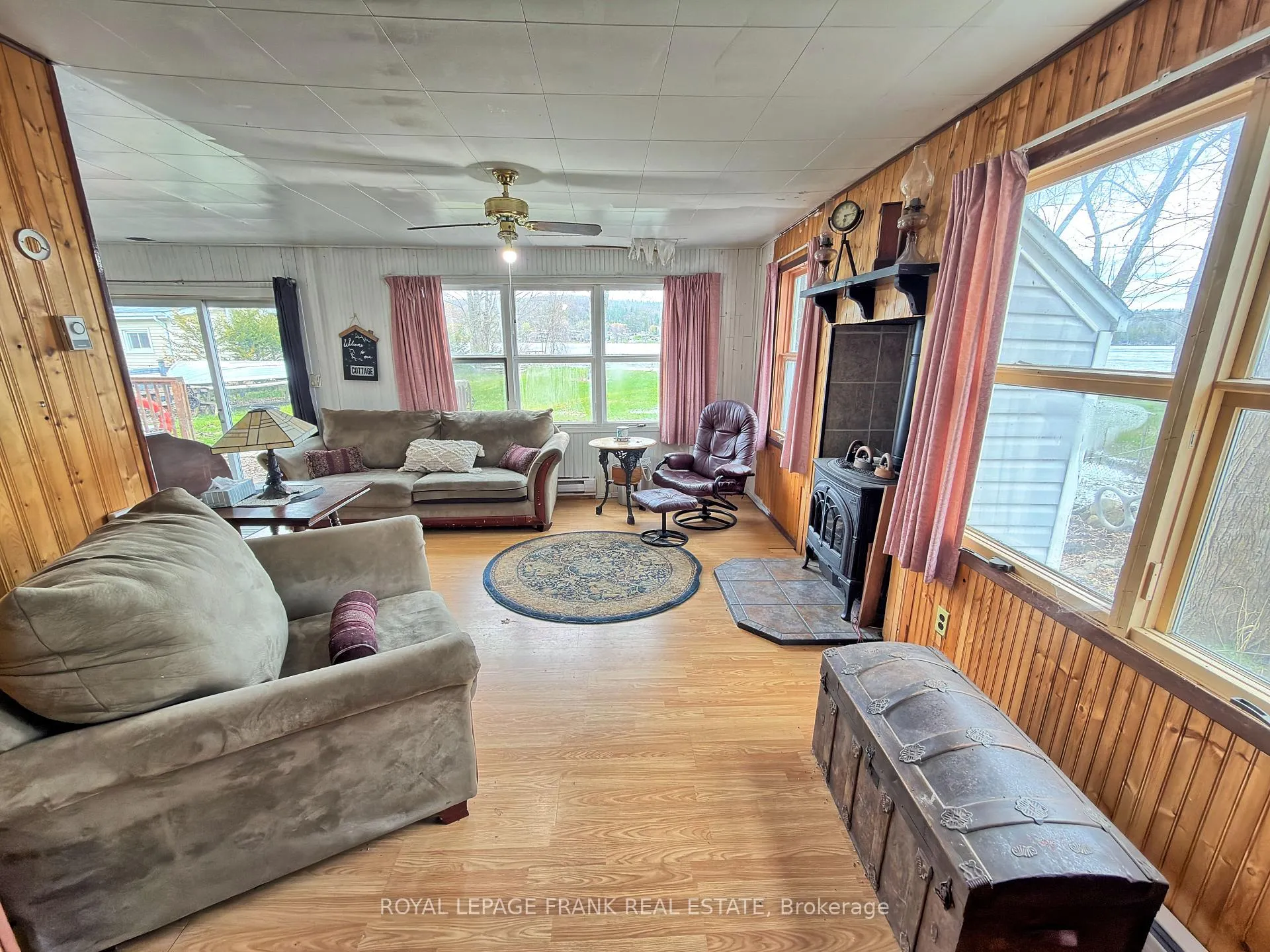 Photo 9 of 55 Prior Lane, Quinte West, Sidney Ward — HOMEH