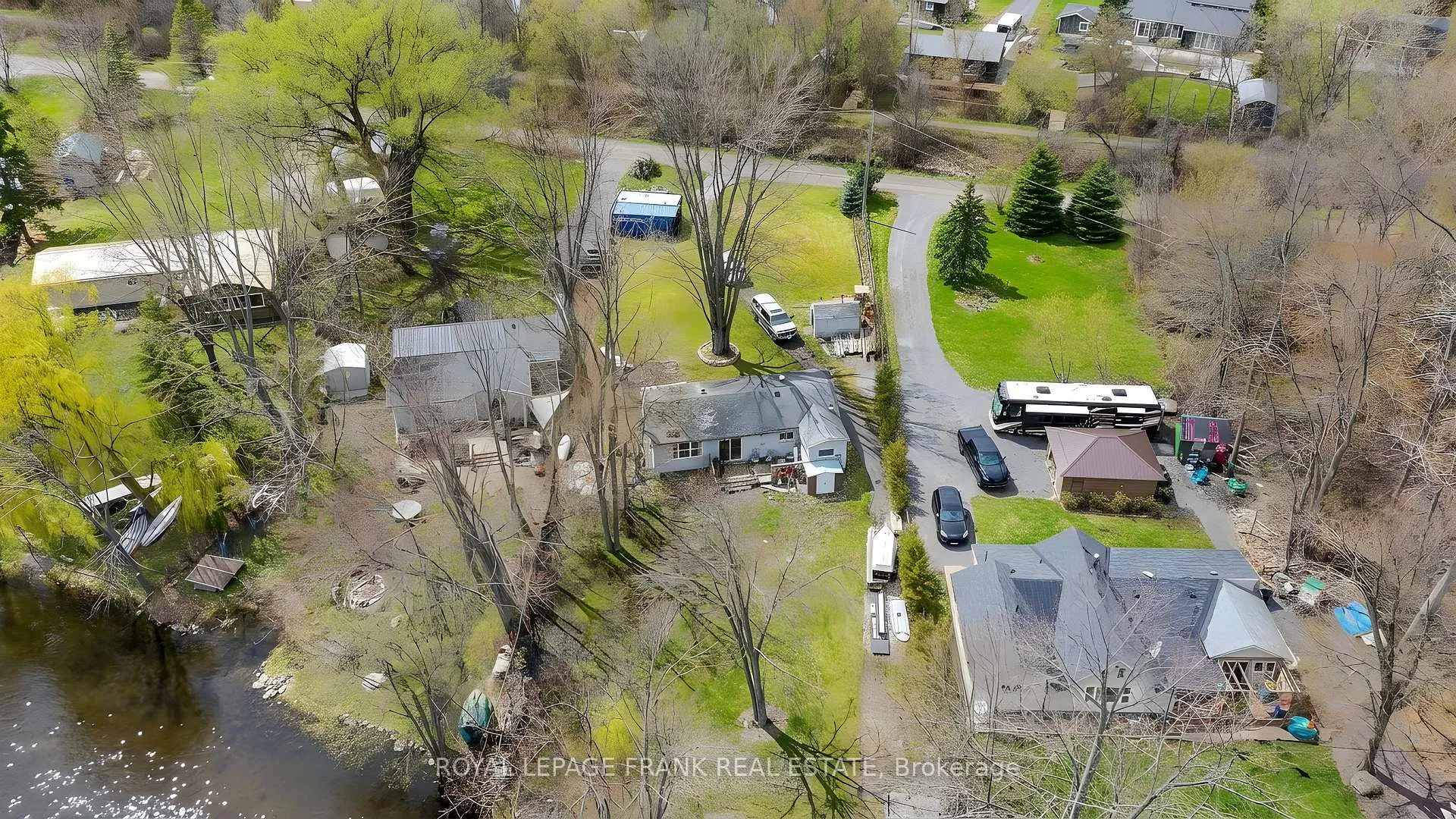 Photo 20 of 55 Prior Lane, Quinte West, Sidney Ward — HOMEH