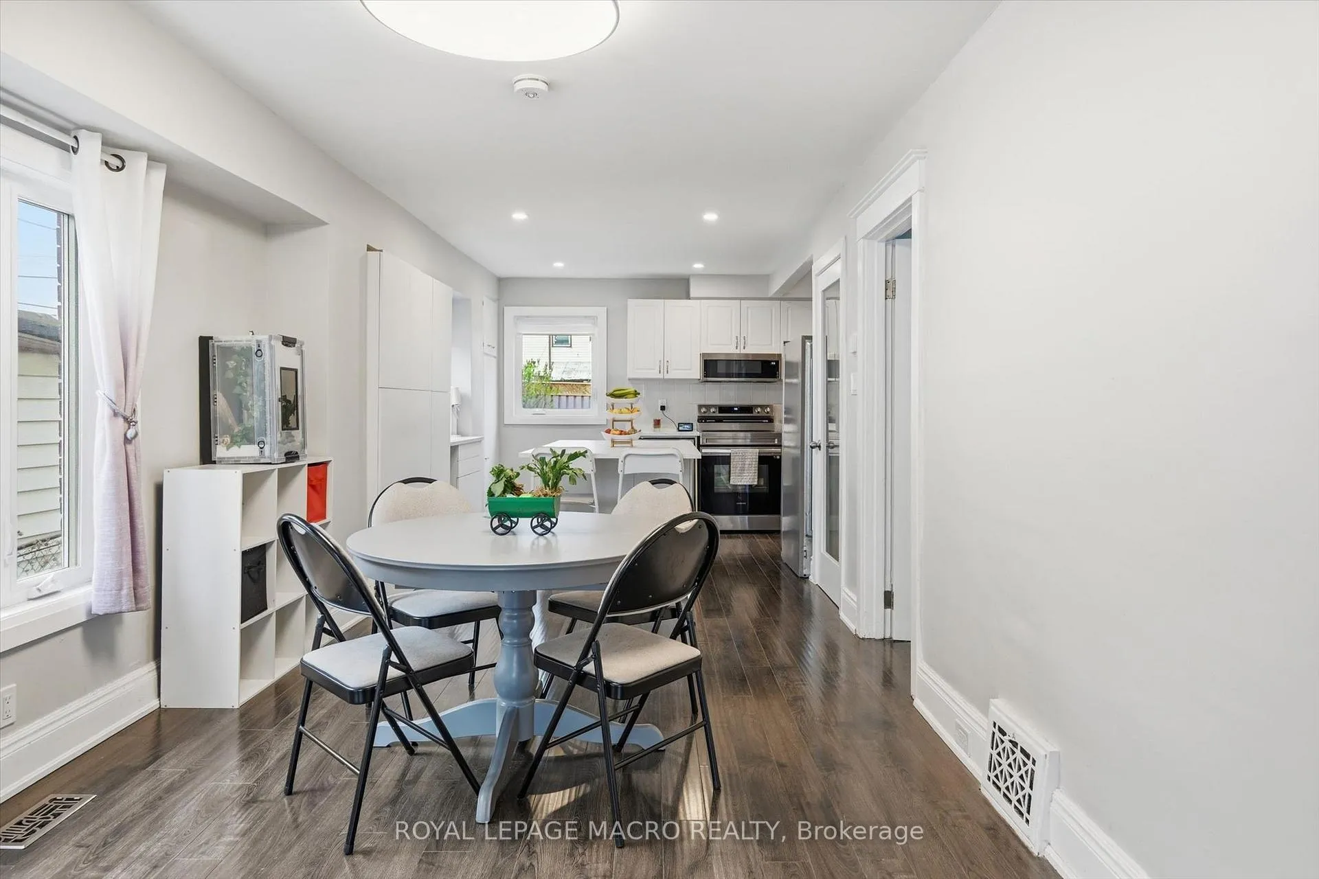 Photo 6 of 46 Mayflower Avenue, Hamilton, Crown Point — HOMEH