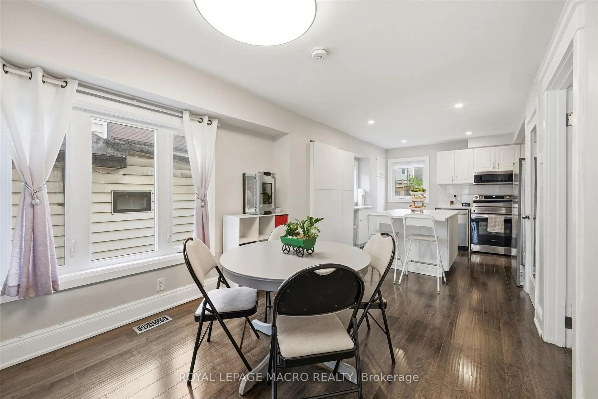 Photo 7 of 46 Mayflower Avenue, Hamilton, Crown Point — HOMEH