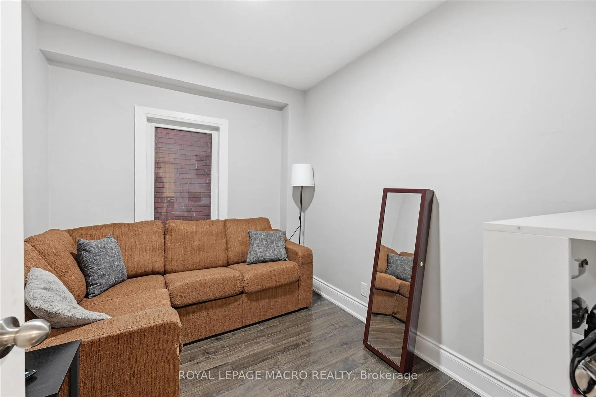 Photo 13 of 46 Mayflower Avenue, Hamilton, Crown Point — HOMEH