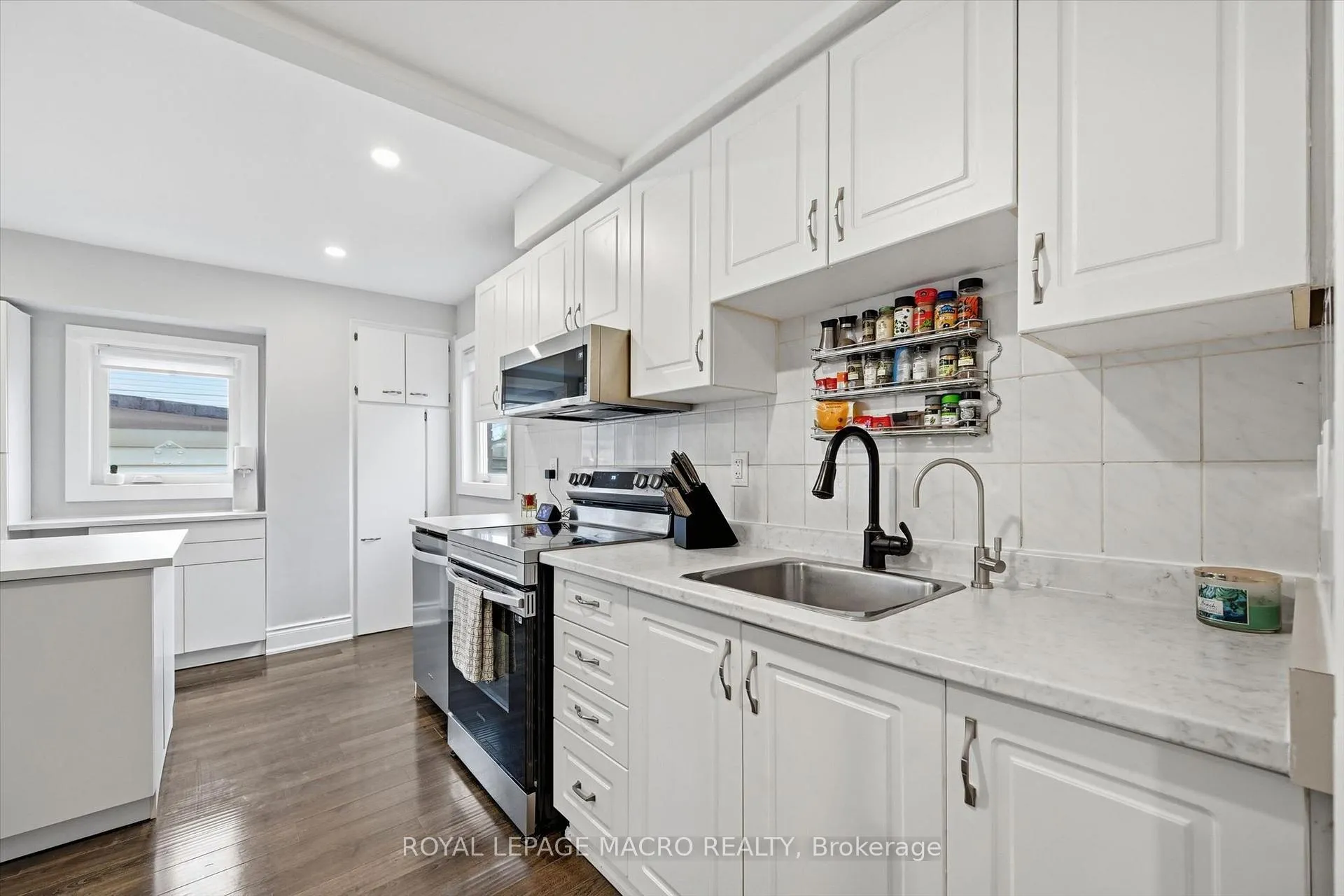 Photo 19 of 46 Mayflower Avenue, Hamilton, Crown Point — HOMEH