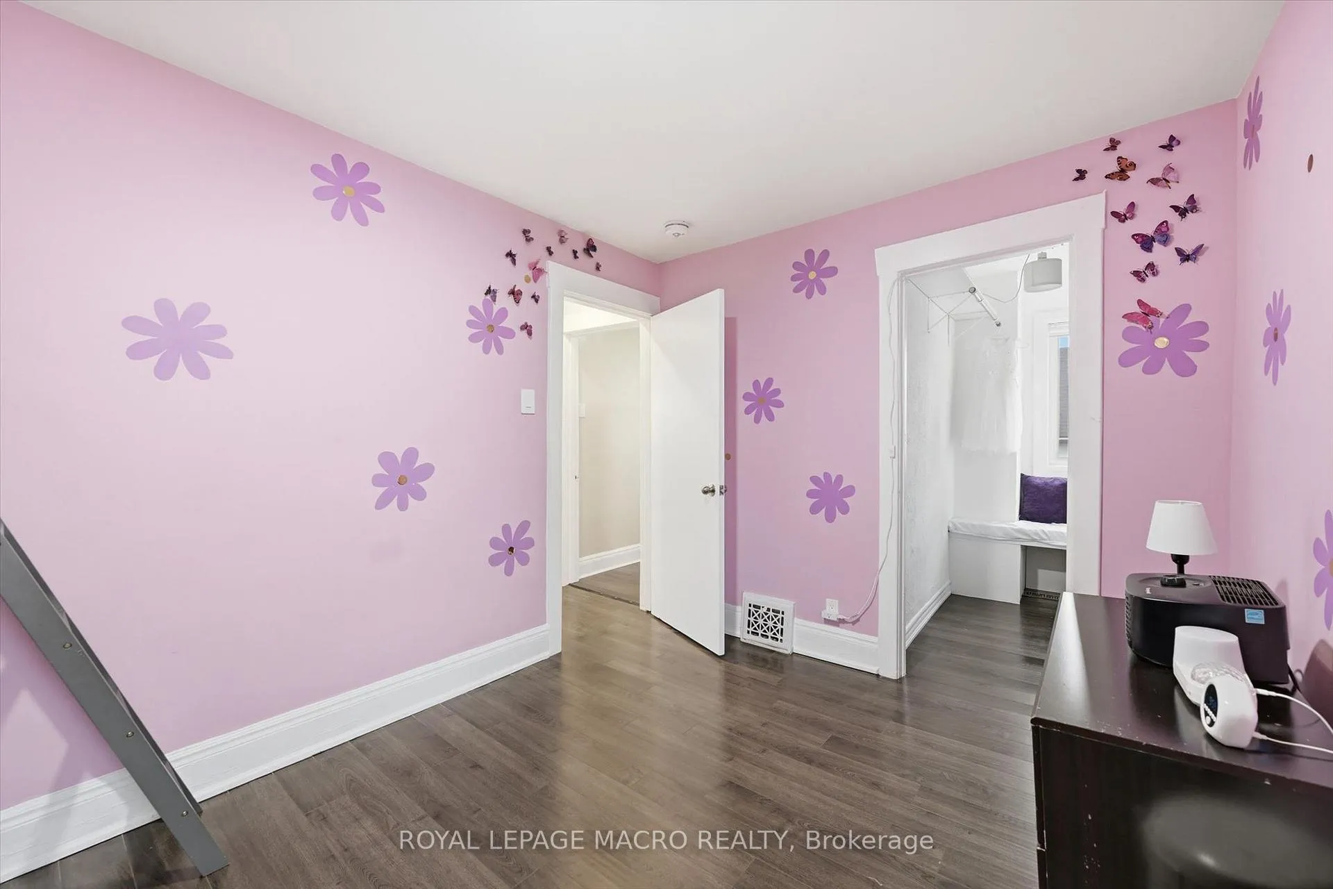Photo 23 of 46 Mayflower Avenue, Hamilton, Crown Point — HOMEH