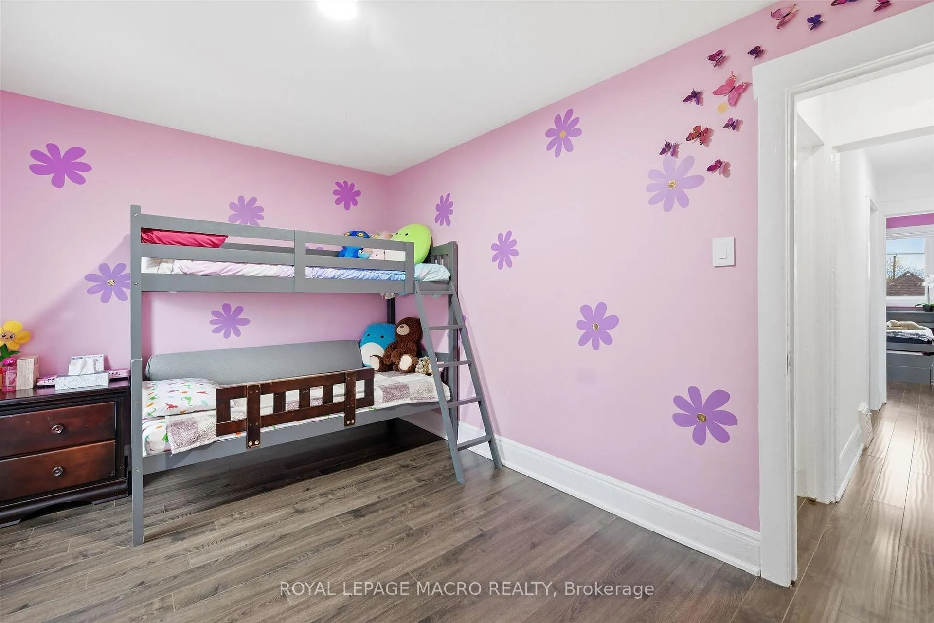 Photo 24 of 46 Mayflower Avenue, Hamilton, Crown Point — HOMEH