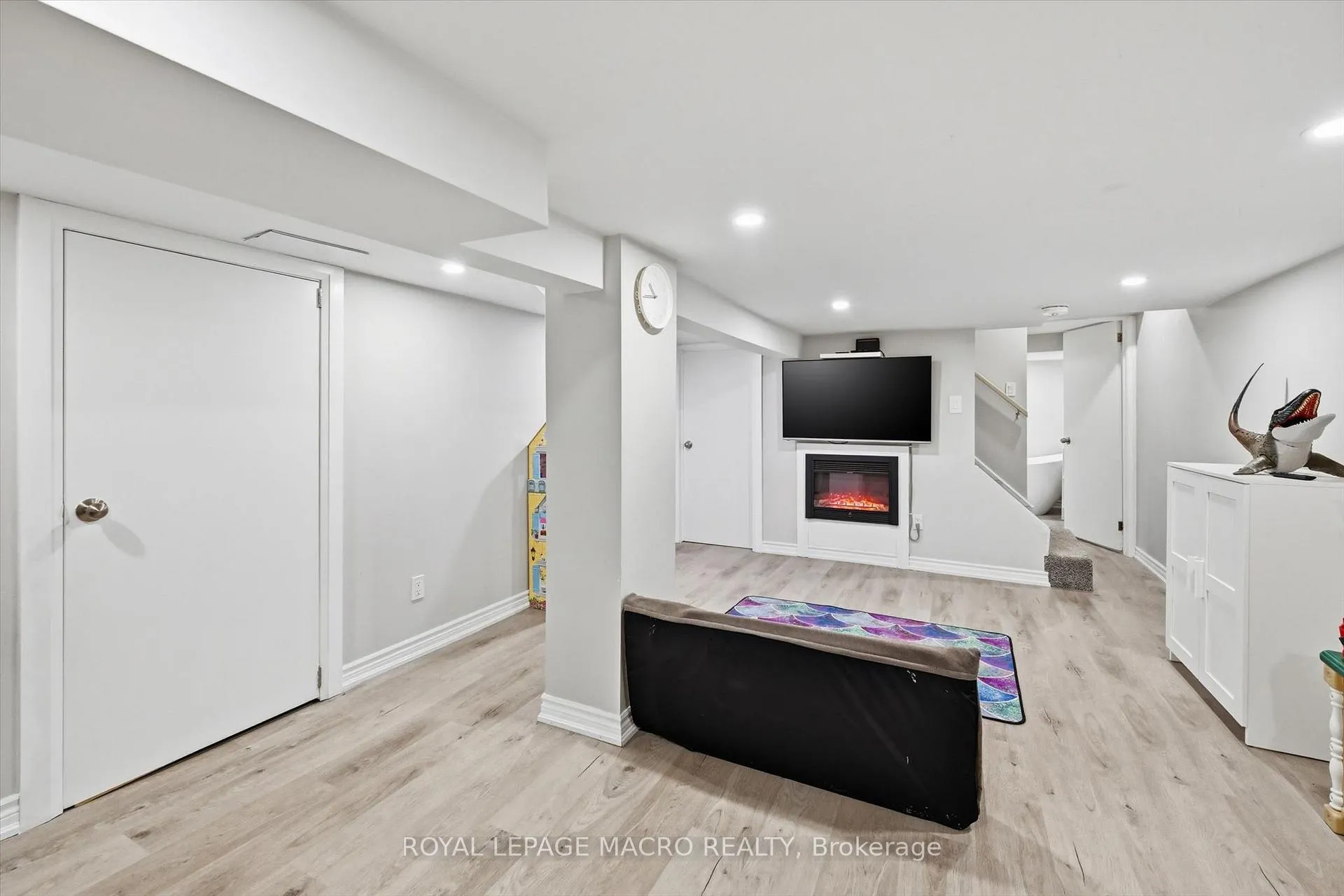 Photo 34 of 46 Mayflower Avenue, Hamilton, Crown Point — HOMEH