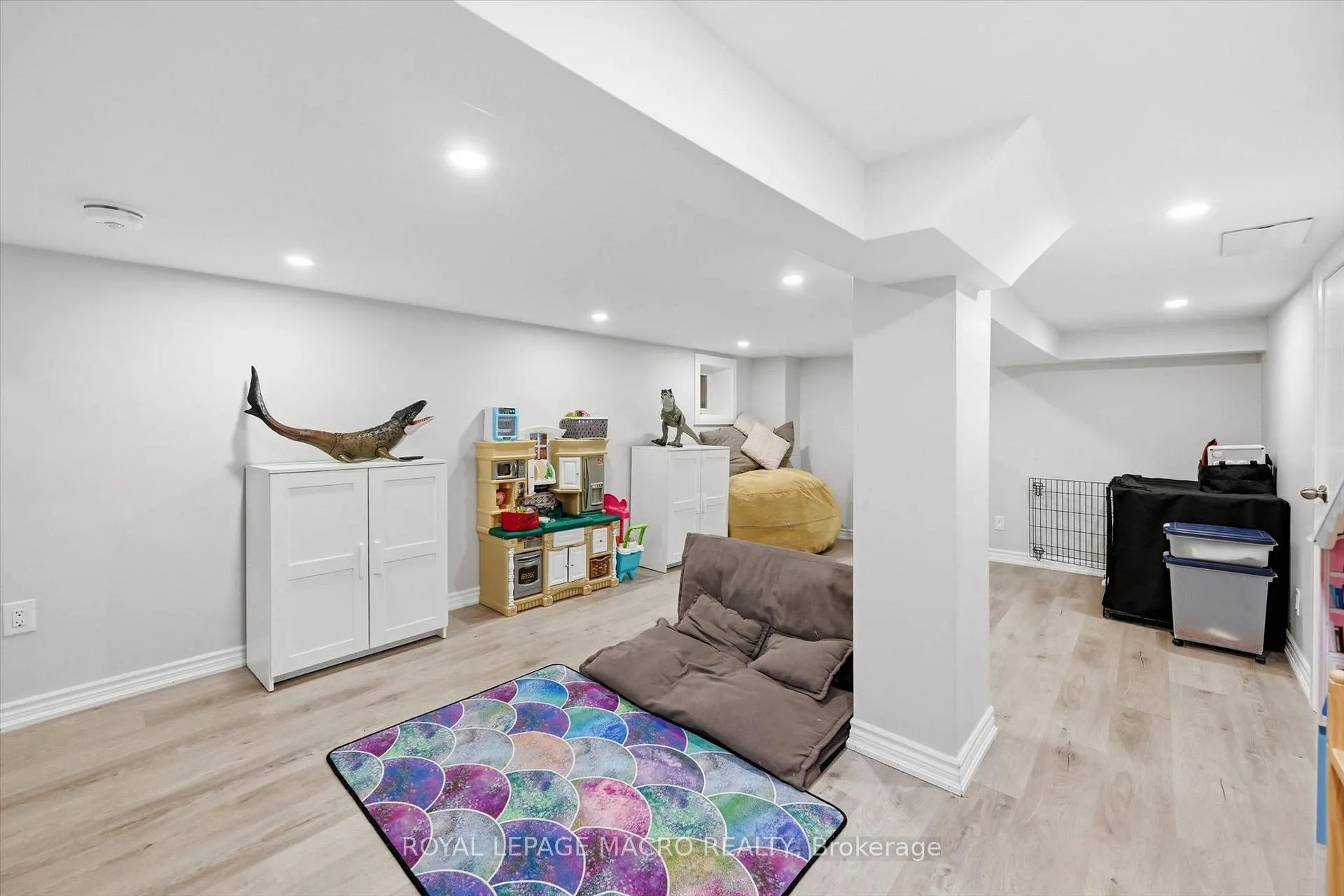Photo 35 of 46 Mayflower Avenue, Hamilton, Crown Point — HOMEH