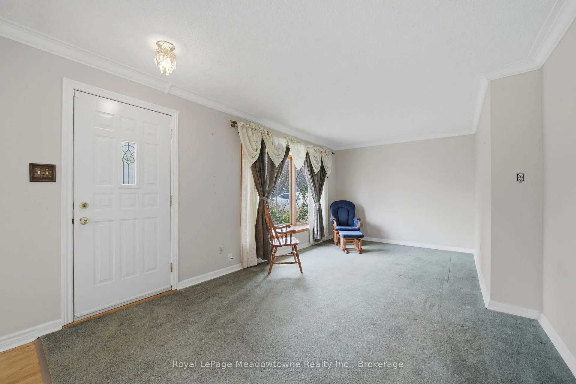 Photo 7 of 237 Woodhaven Road, Kitchener, Vanier - Kitchener — HOMEH