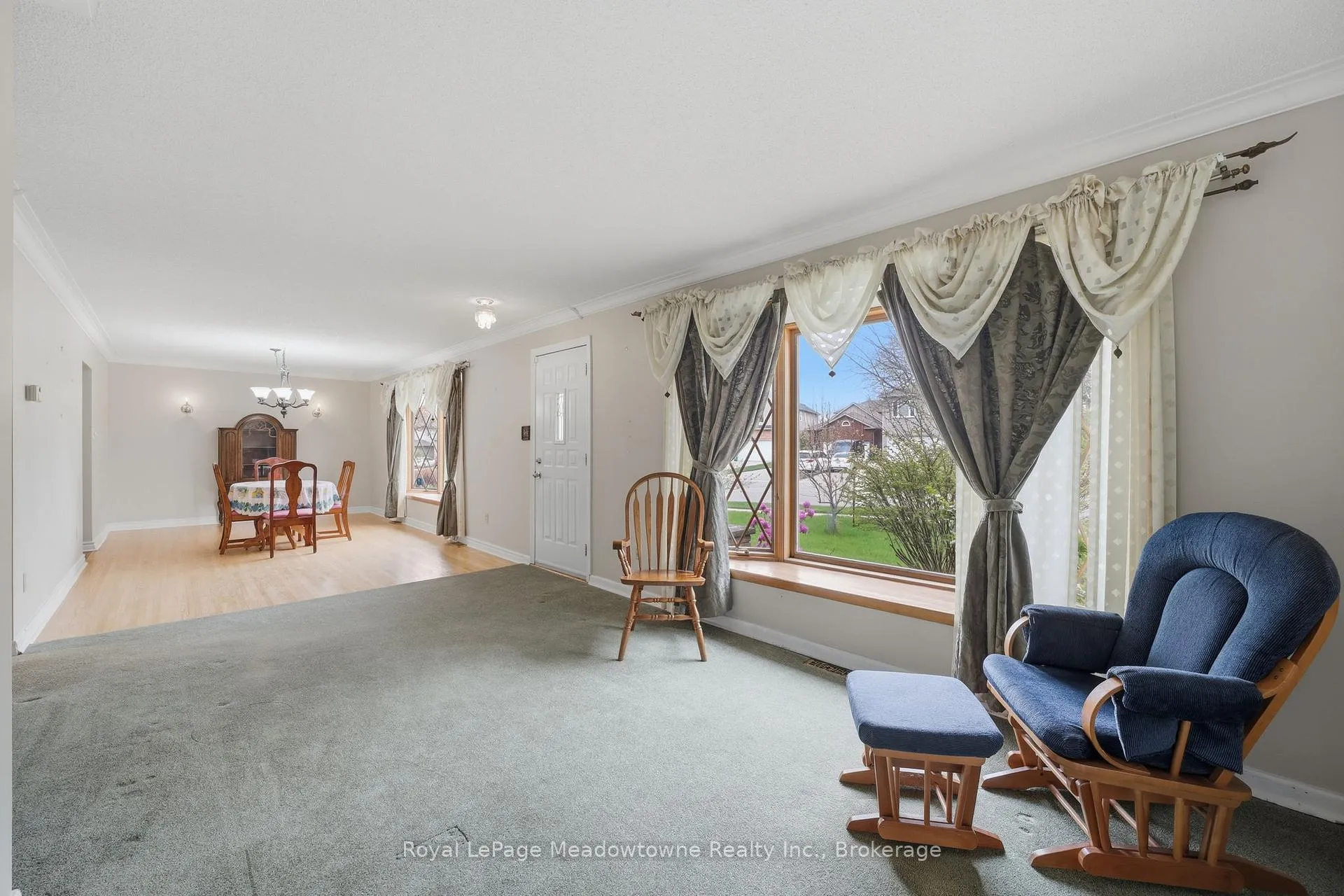 Photo 9 of 237 Woodhaven Road, Kitchener, Vanier - Kitchener — HOMEH