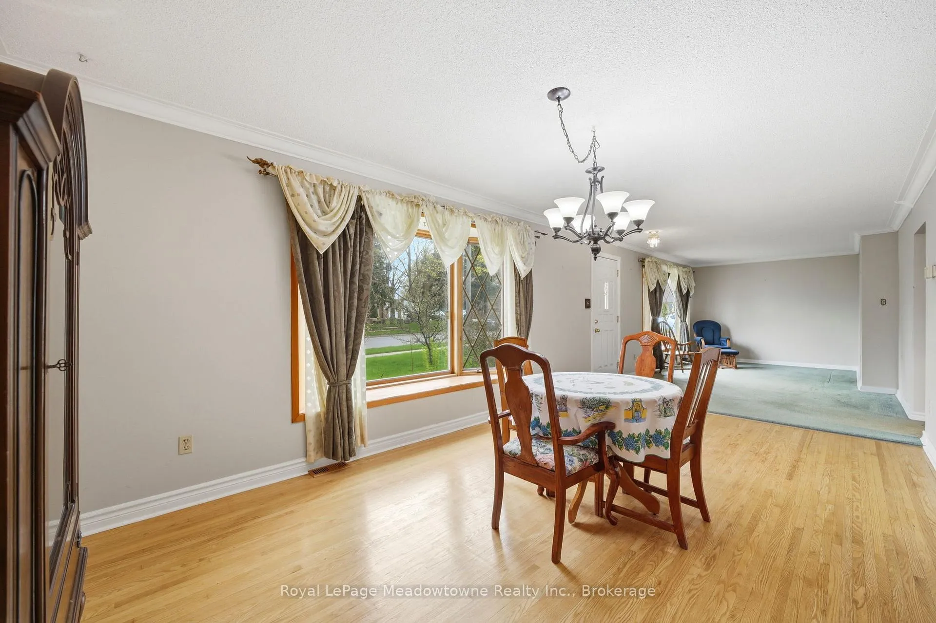 Photo 11 of 237 Woodhaven Road, Kitchener, Vanier - Kitchener — HOMEH