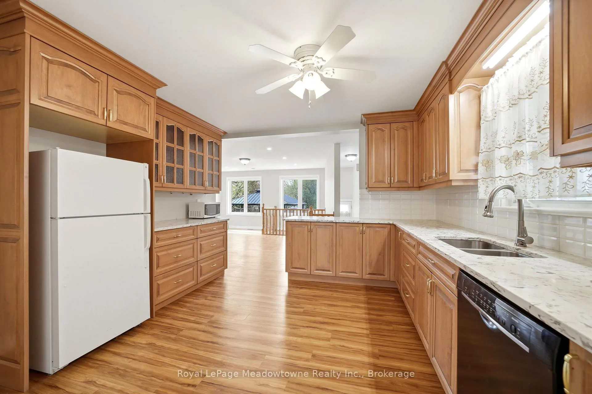 Photo 14 of 237 Woodhaven Road, Kitchener, Vanier - Kitchener — HOMEH