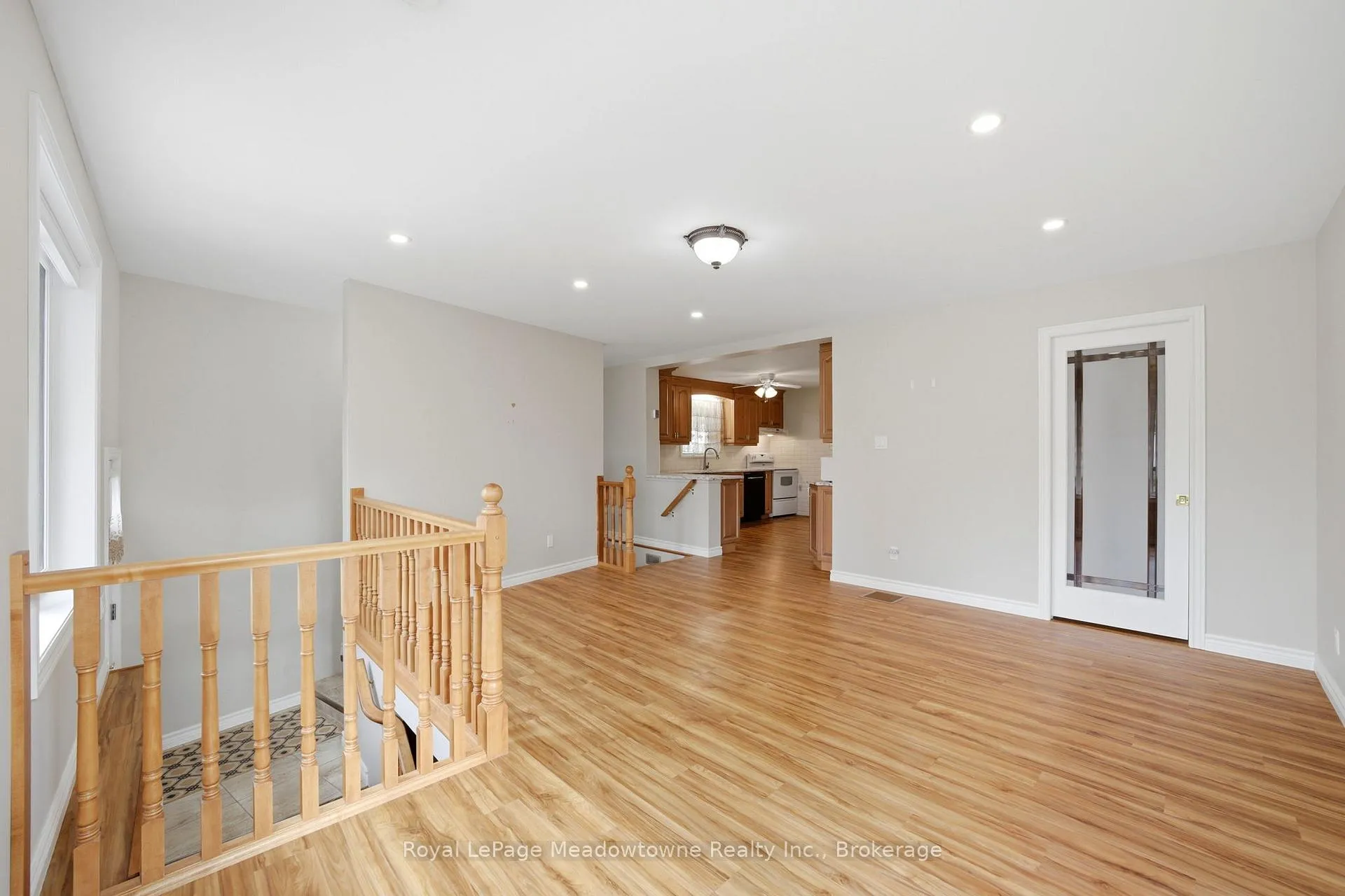 Photo 23 of 237 Woodhaven Road, Kitchener, Vanier - Kitchener — HOMEH