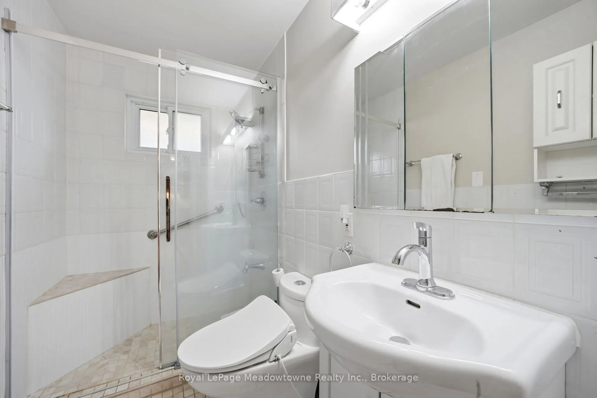 Photo 24 of 237 Woodhaven Road, Kitchener, Vanier - Kitchener — HOMEH