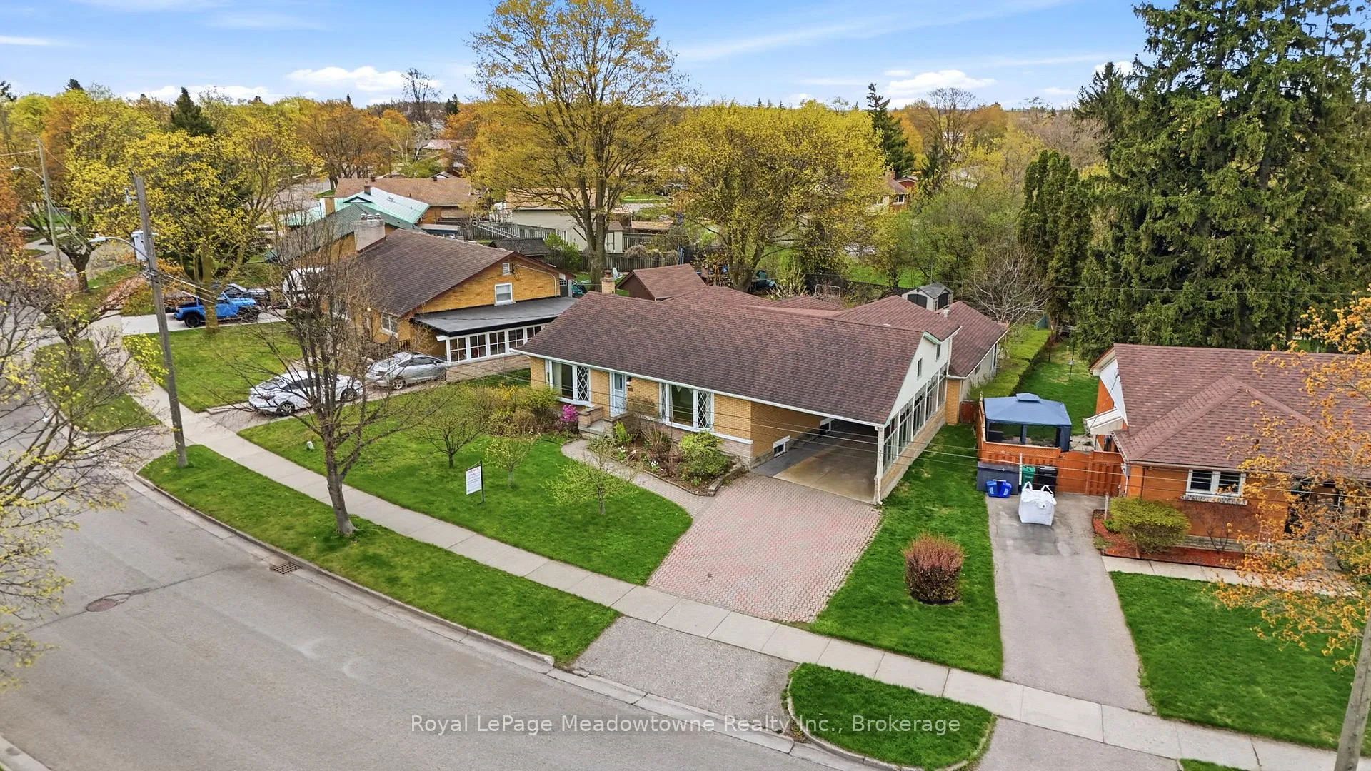 Photo 41 of 237 Woodhaven Road, Kitchener, Vanier - Kitchener — HOMEH