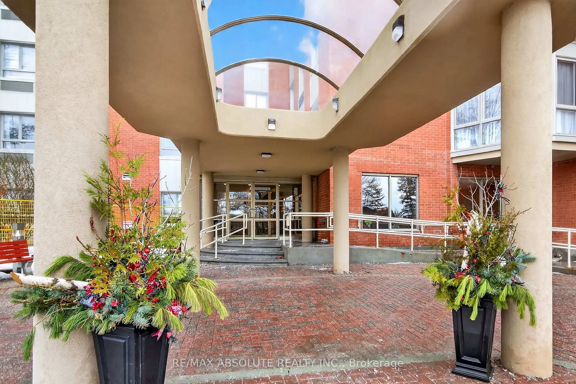 Photo 3 of Unit 806, 960 Teron Road, Ottawa, Kanata - Beaverbrook — HOMEH