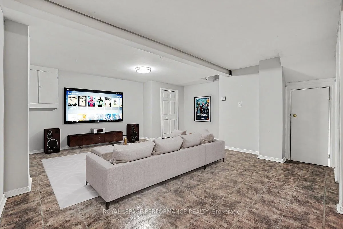 Photo 22 of 1367 Cedarcroft Crescent, Ottawa, Pineview — HOMEH