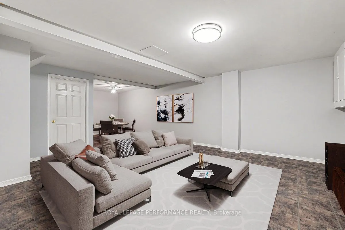 Photo 23 of 1367 Cedarcroft Crescent, Ottawa, Pineview — HOMEH