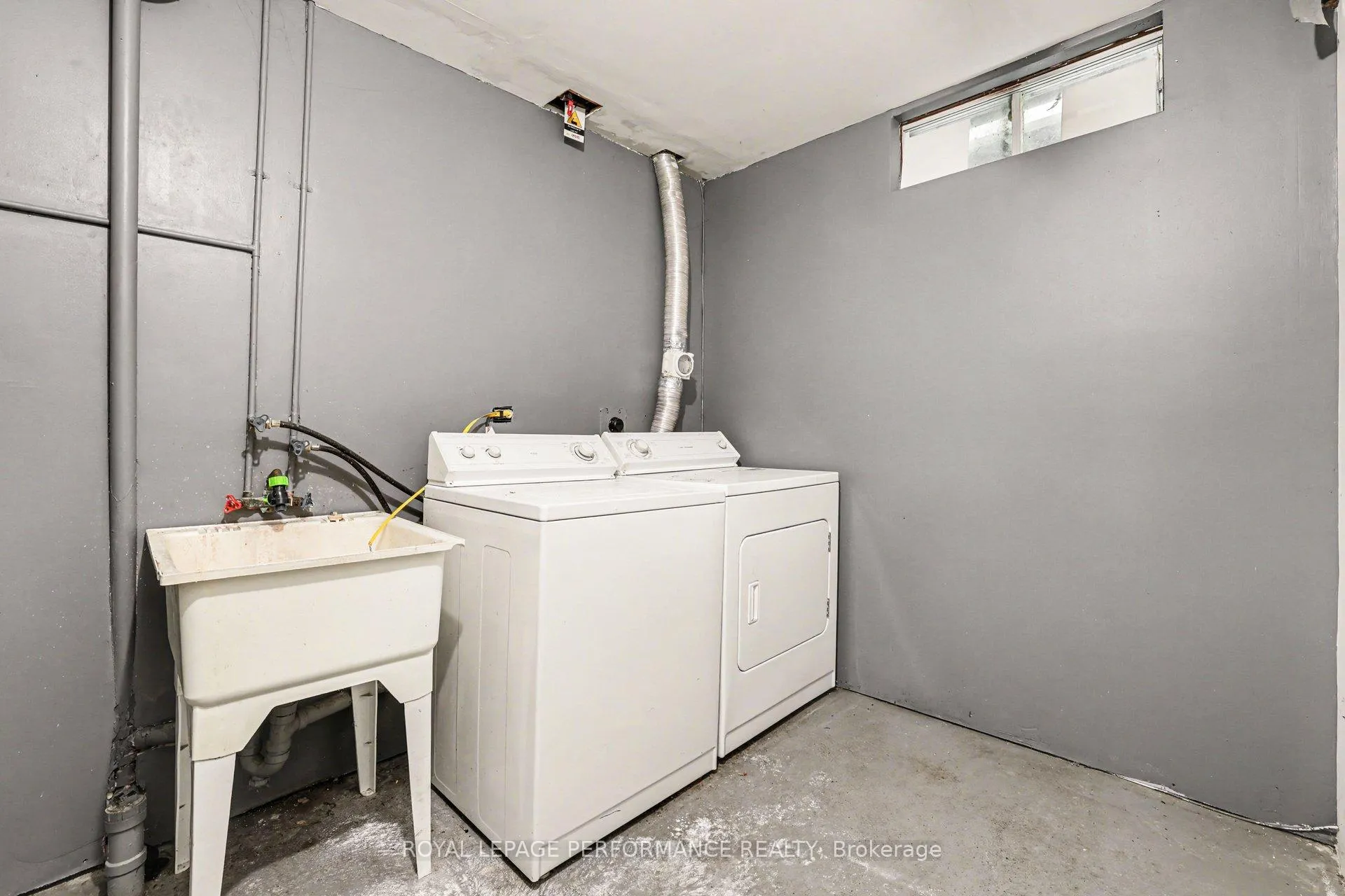 Photo 24 of 1367 Cedarcroft Crescent, Ottawa, Pineview — HOMEH
