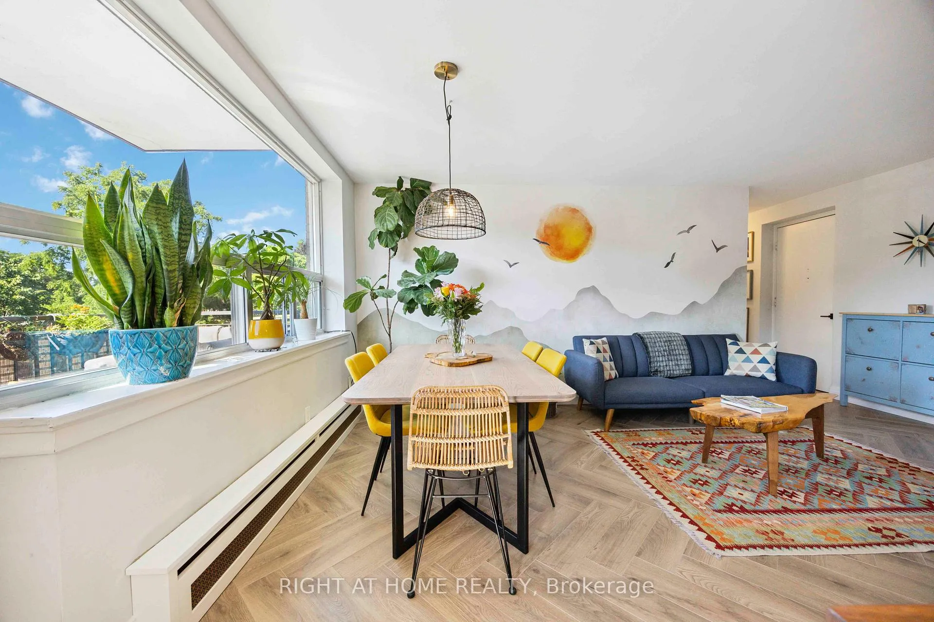 Photo 10 of Unit 103, 57 Neptune Drive, Toronto, Englemount-Lawrence — HOMEH