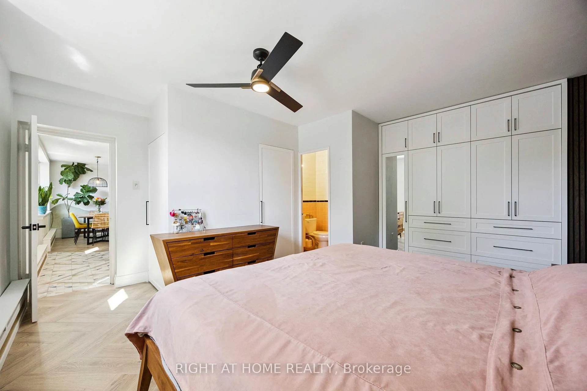 Photo 19 of Unit 103, 57 Neptune Drive, Toronto, Englemount-Lawrence — HOMEH