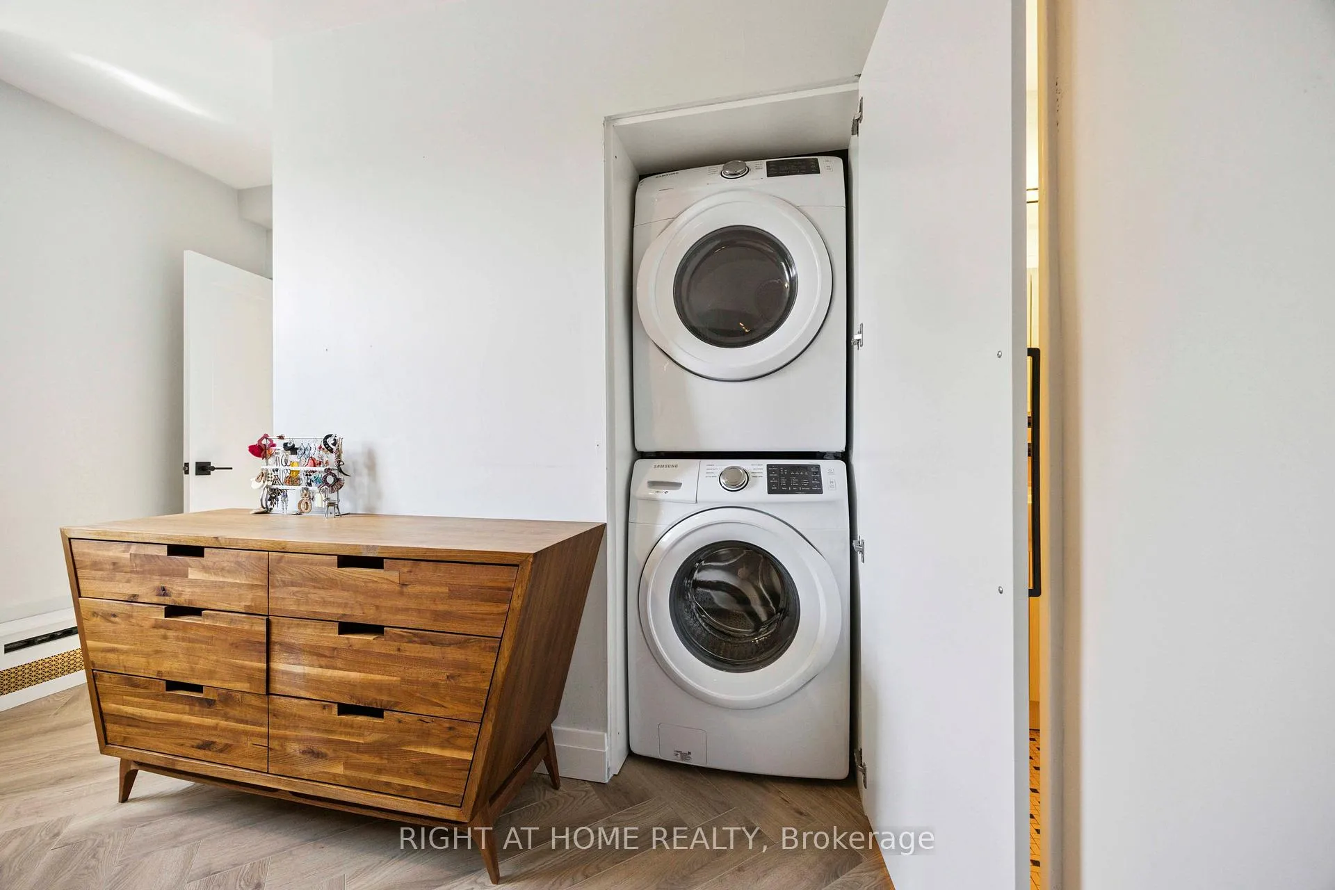 Photo 20 of Unit 103, 57 Neptune Drive, Toronto, Englemount-Lawrence — HOMEH