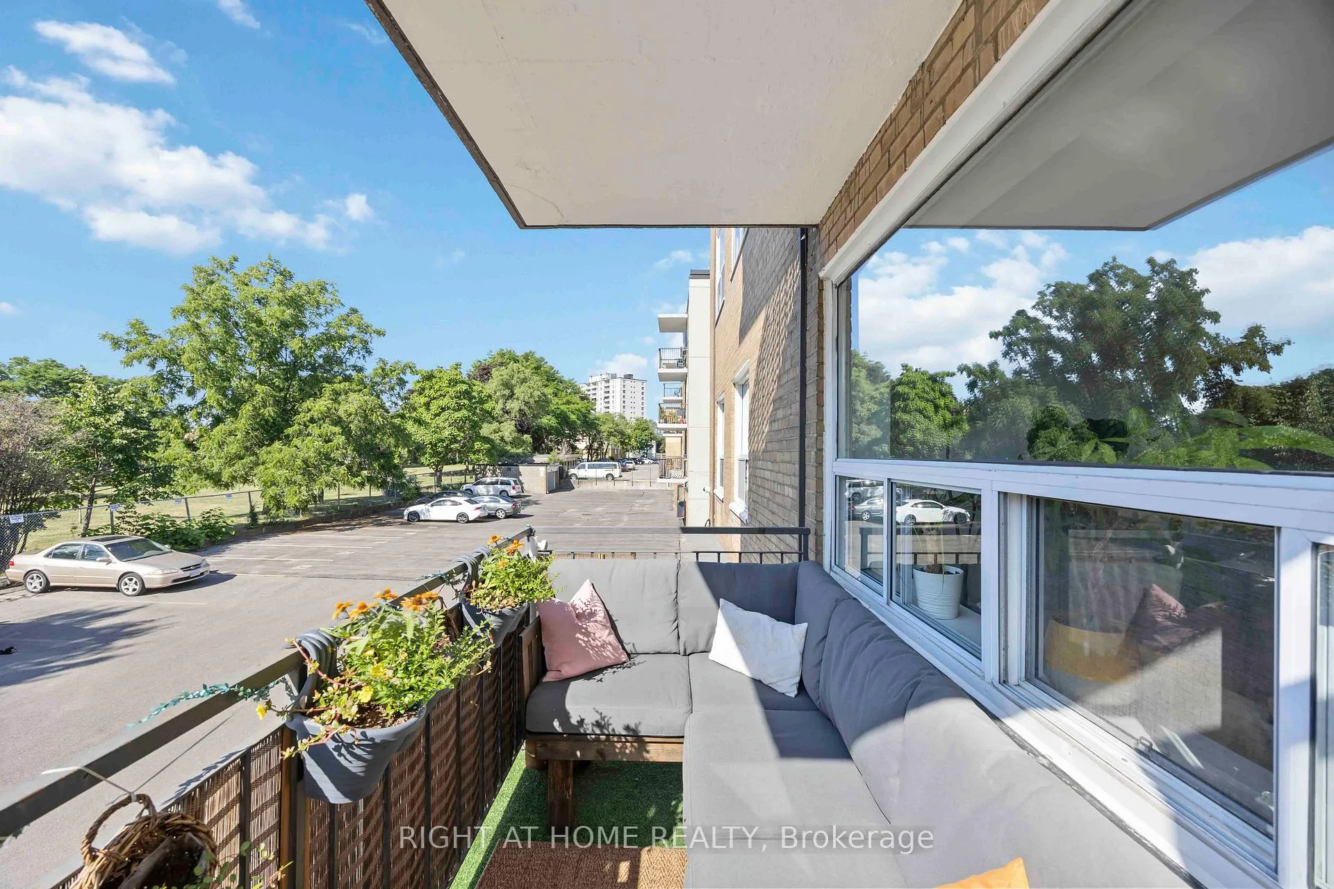Photo 29 of Unit 103, 57 Neptune Drive, Toronto, Englemount-Lawrence — HOMEH