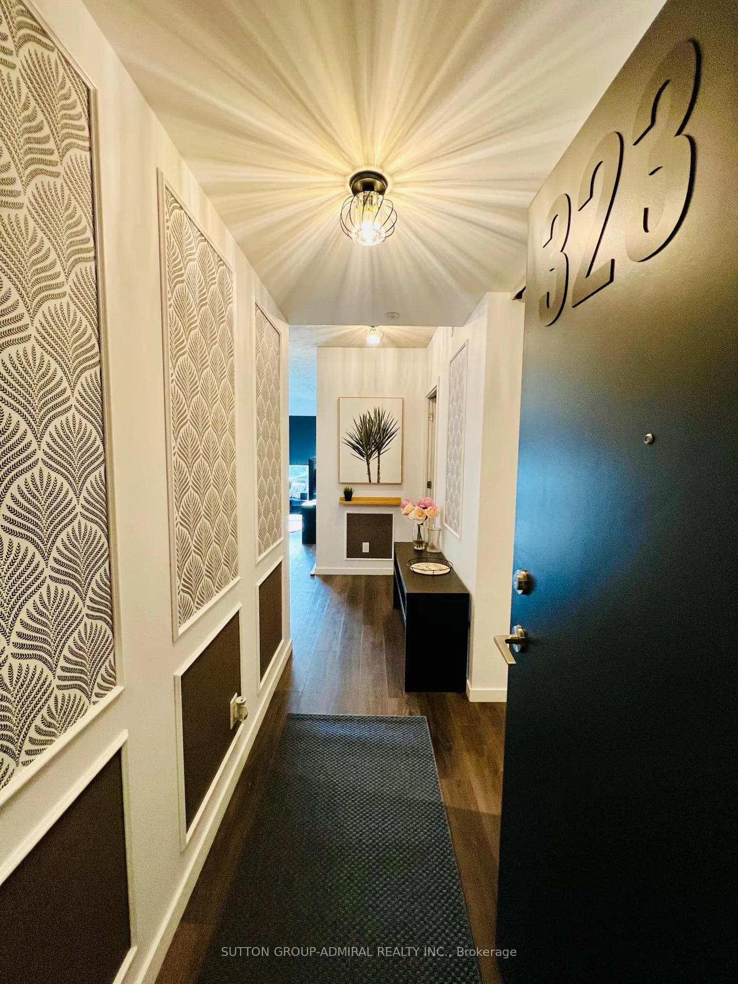 Photo 1 of Unit 323, 7 Smith Crescent, Etobicoke, Stonegate-Queensway — HOMEH