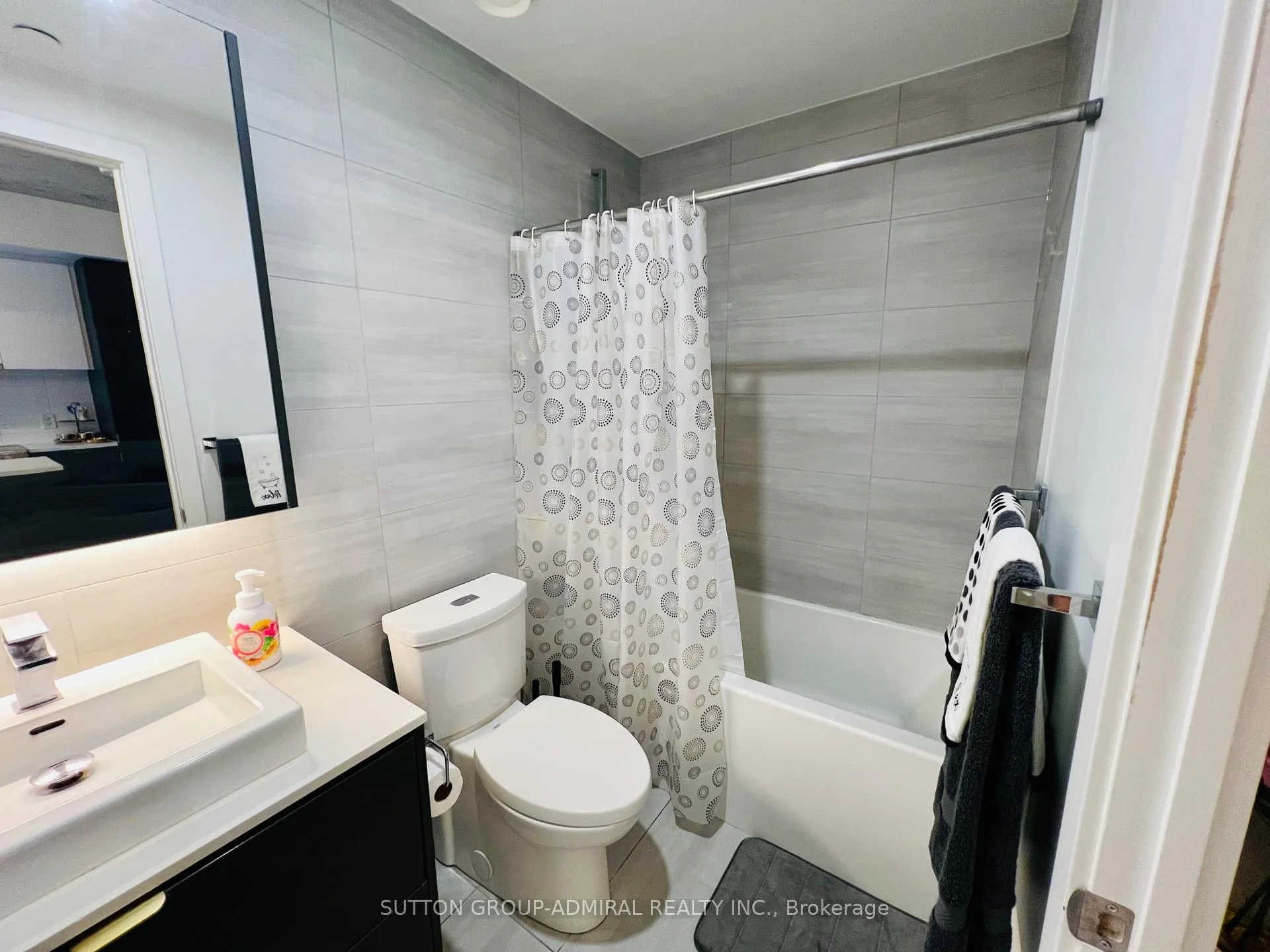 Photo 10 of Unit 323, 7 Smith Crescent, Etobicoke, Stonegate-Queensway — HOMEH