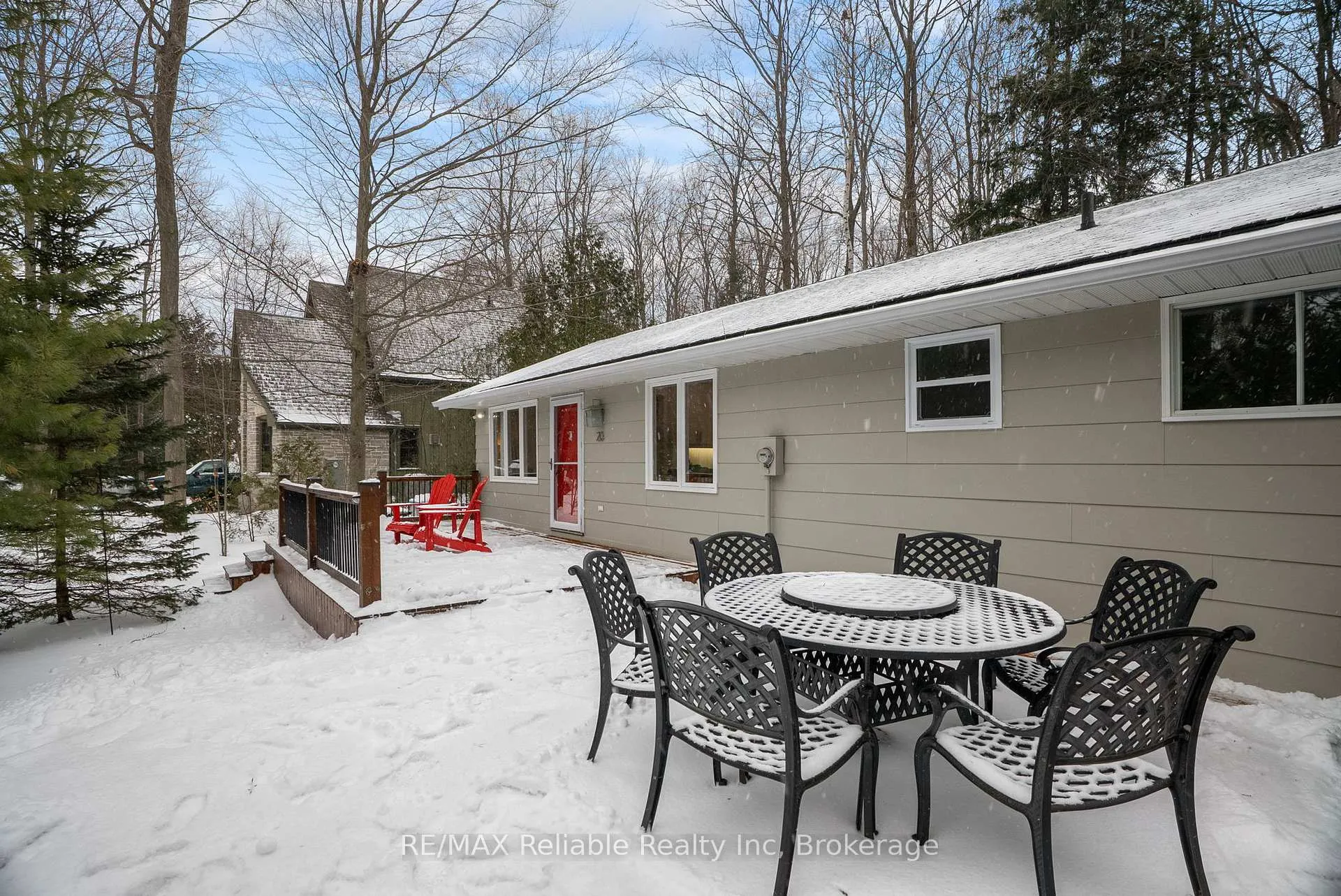 Photo 8 of 20 George Street, Bluewater, Bayfield — HOMEH