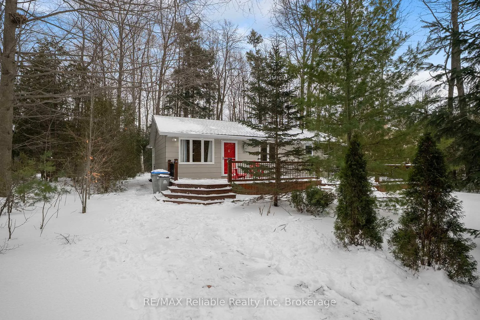 Photo 11 of 20 George Street, Bluewater, Bayfield — HOMEH