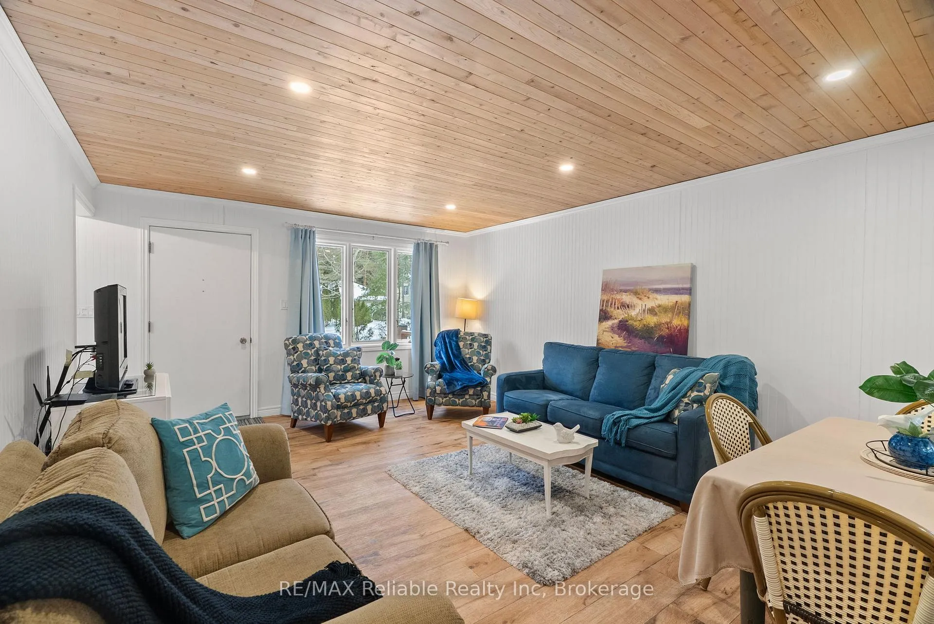 Photo 13 of 20 George Street, Bluewater, Bayfield — HOMEH