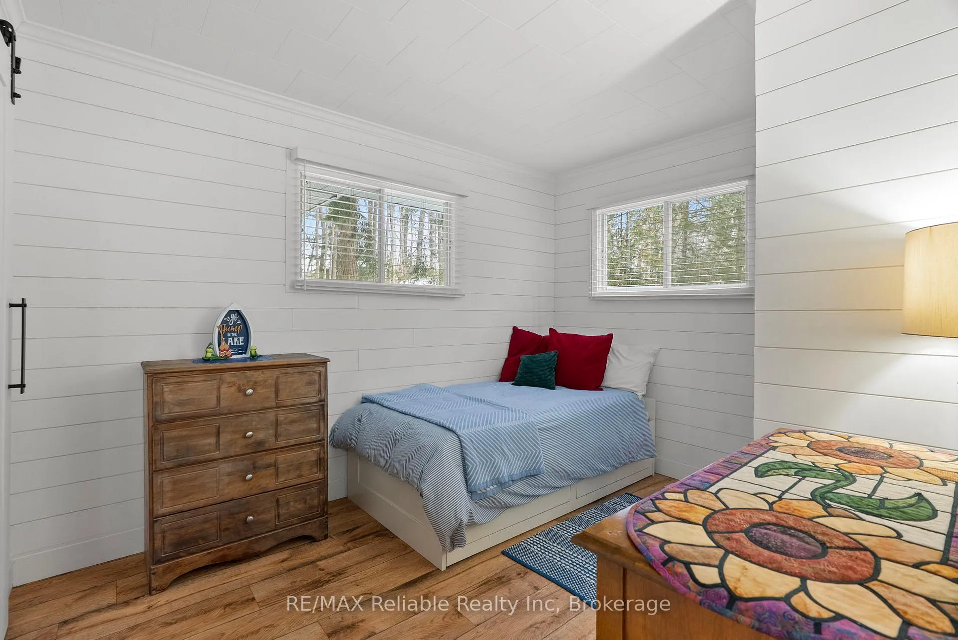 Photo 25 of 20 George Street, Bluewater, Bayfield — HOMEH